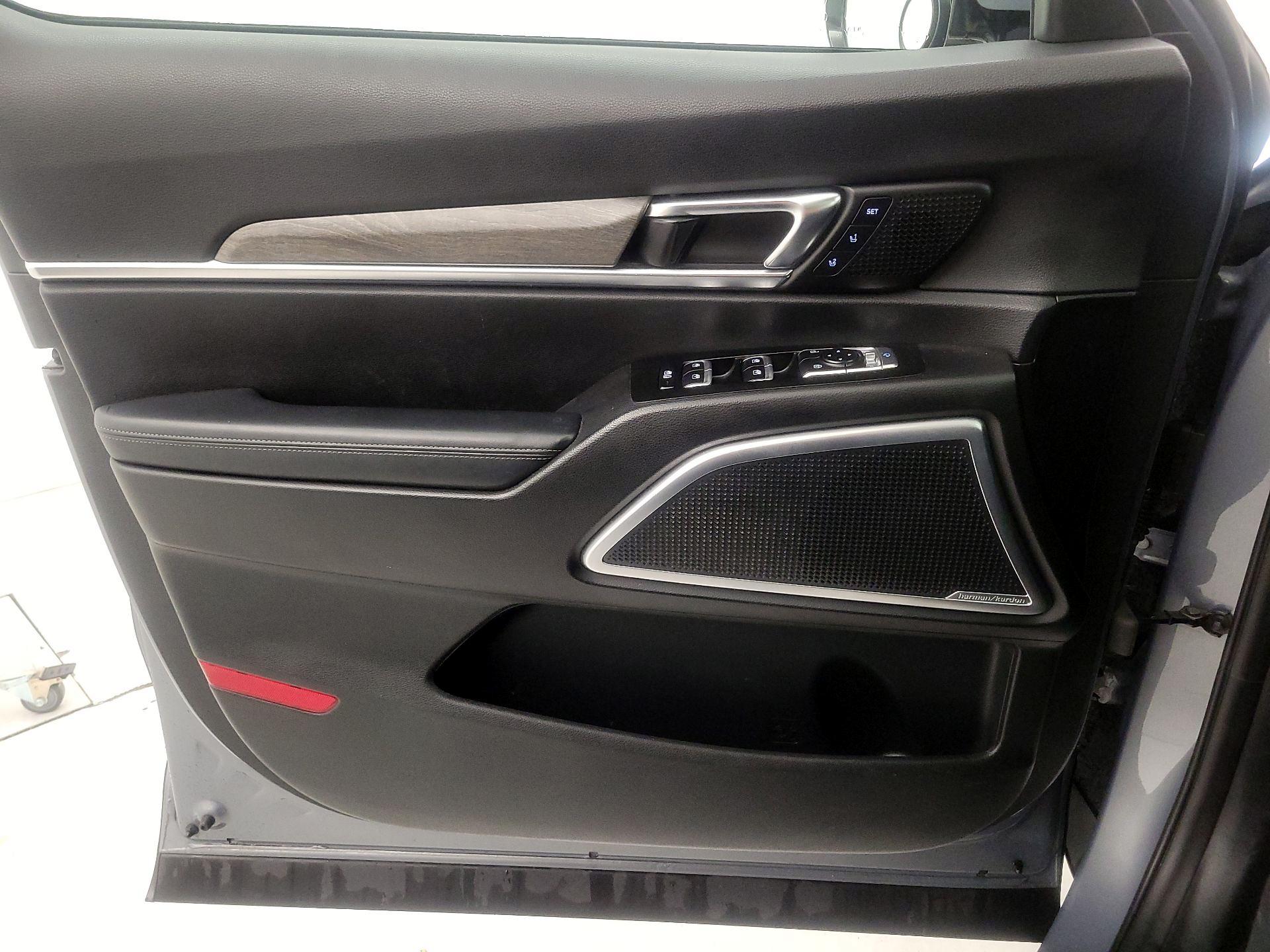 Thumbnail: 2020 Kia Telluride - 12