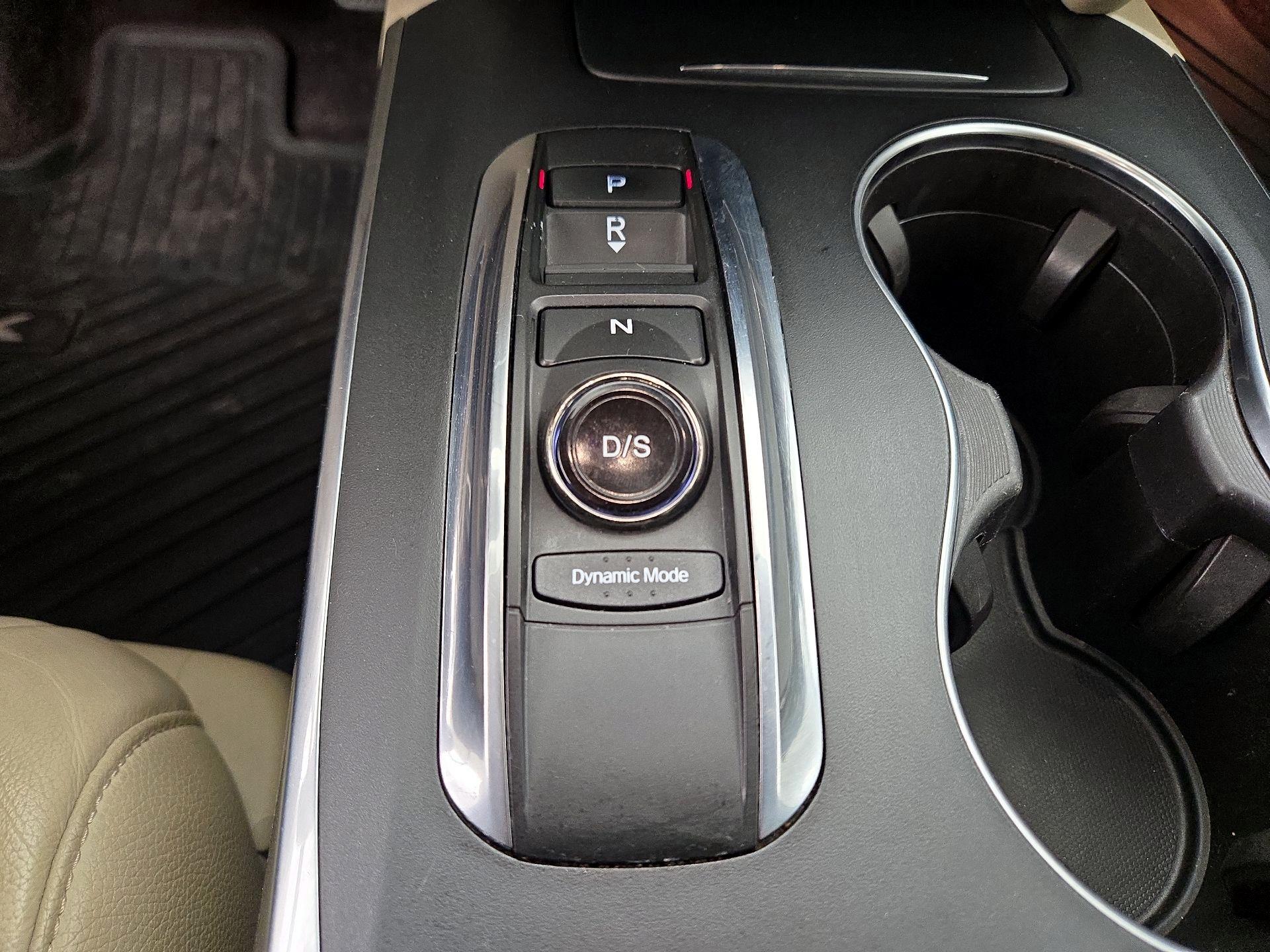 Thumbnail: 2018 Acura MDX - 17