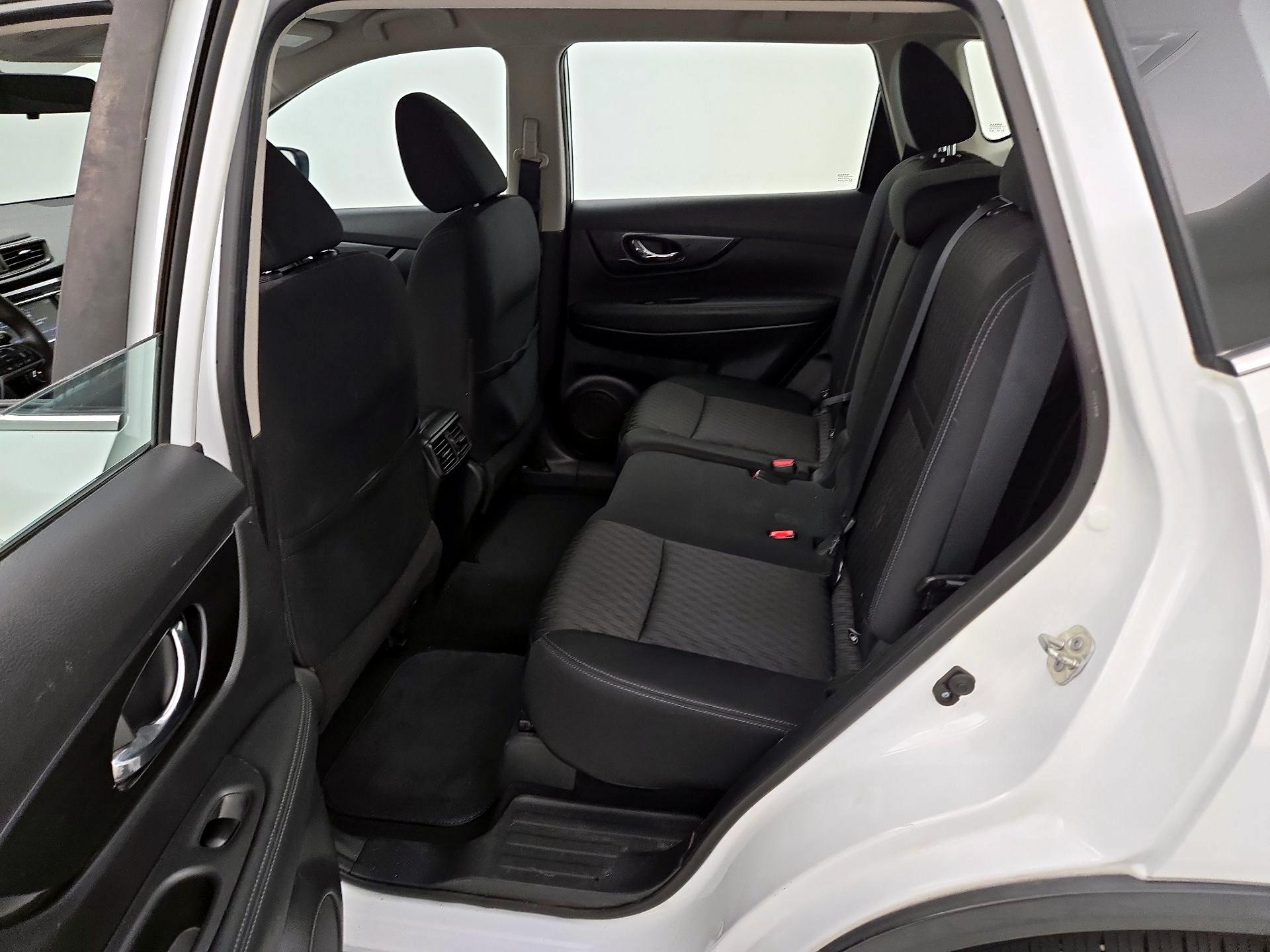 Thumbnail: 2018 Nissan Rogue - 19