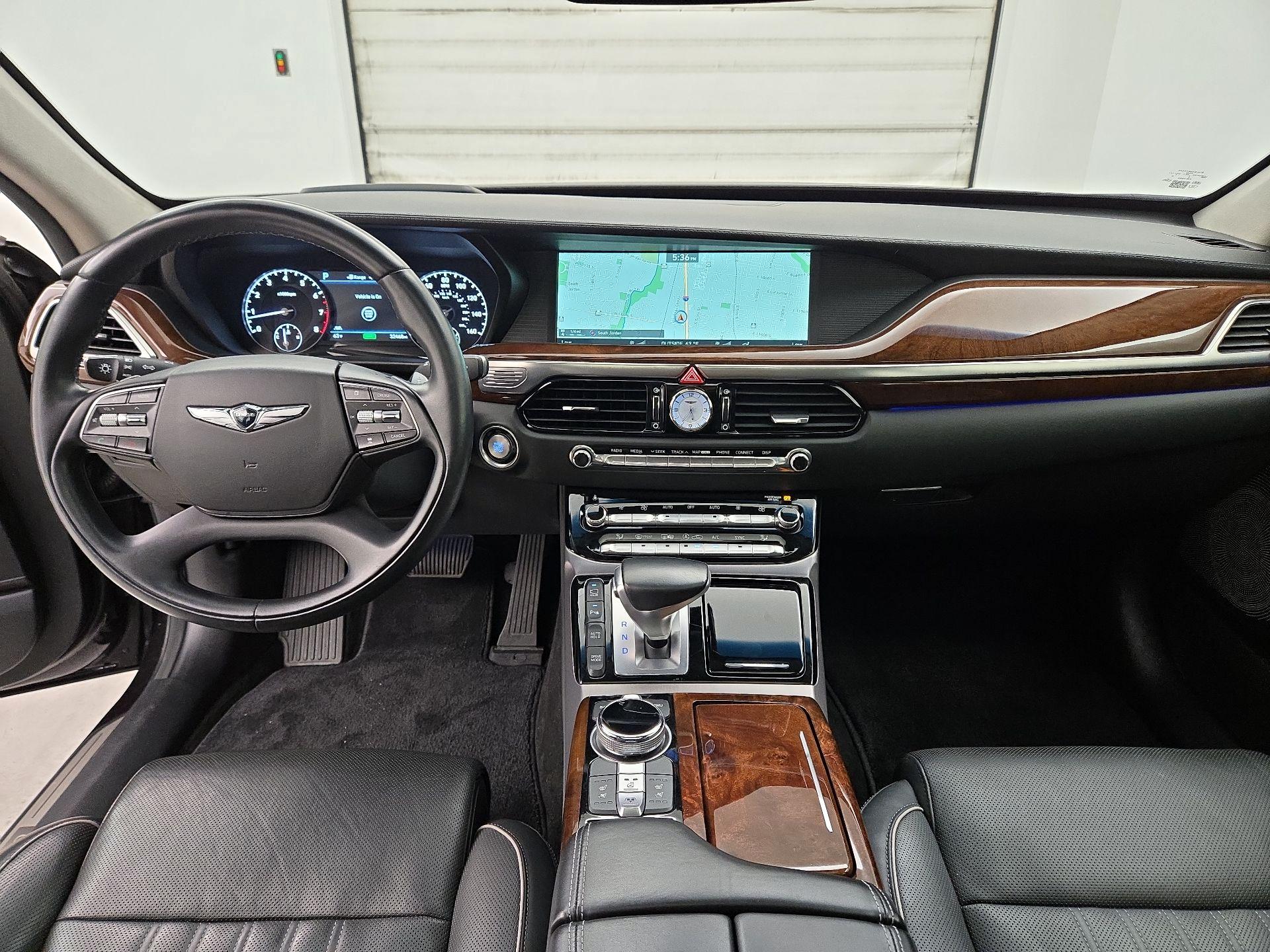 Thumbnail: 2019 Genesis G90 - 9