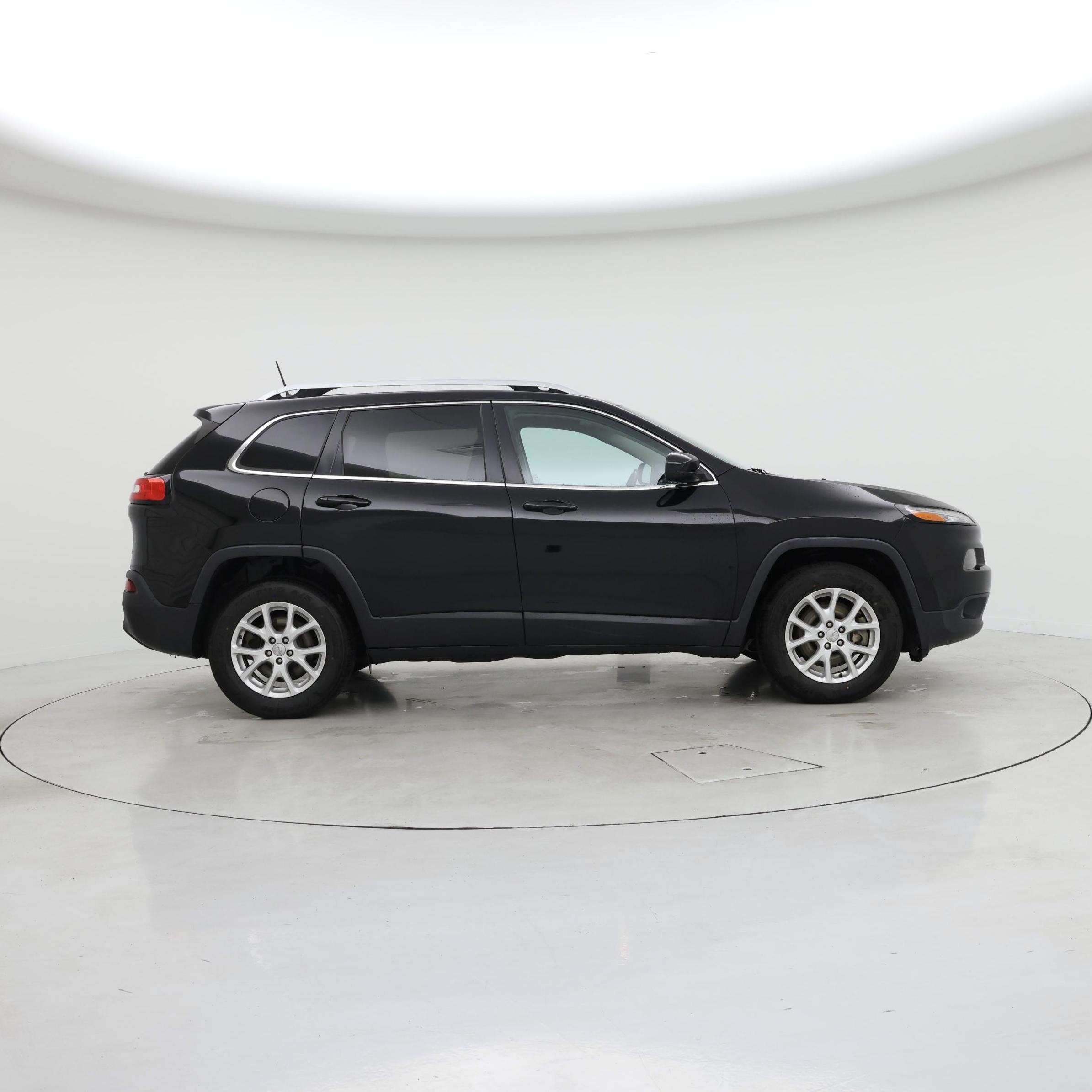 Thumbnail: 2018 Jeep Cherokee - 7