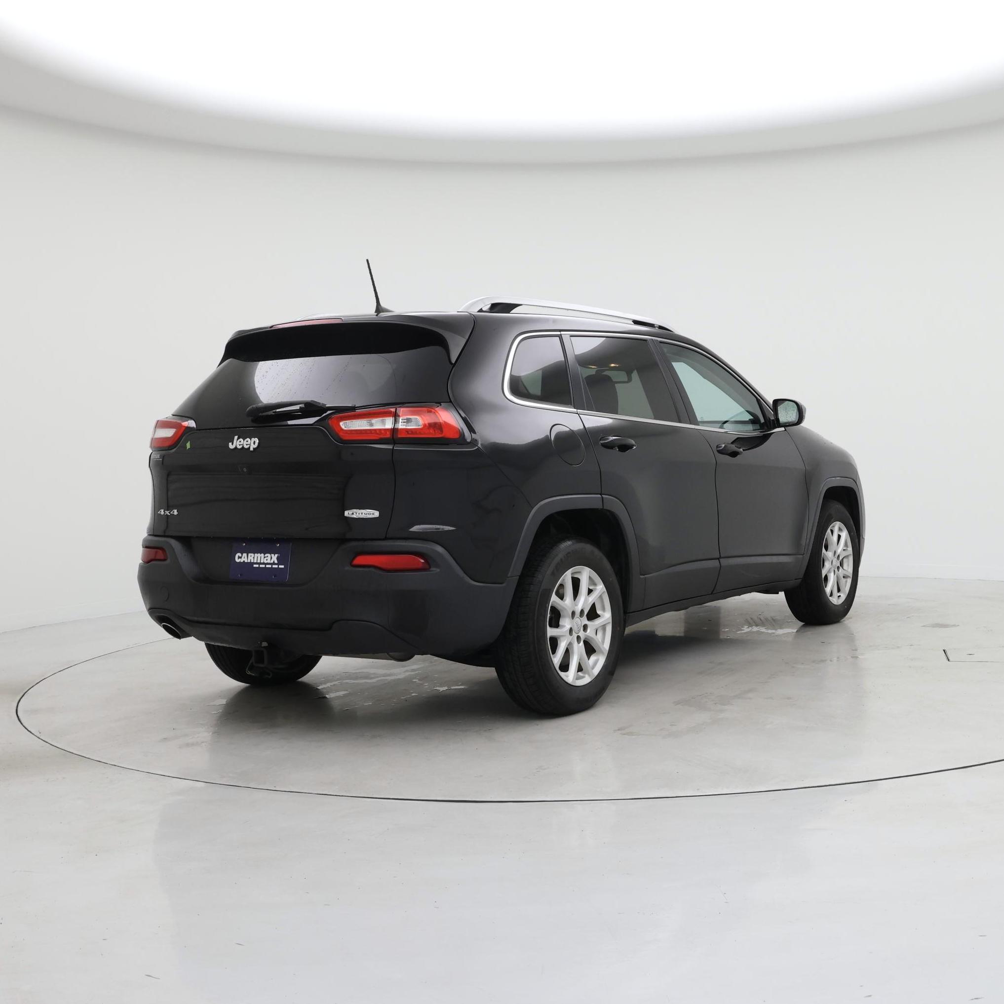 Thumbnail: 2018 Jeep Cherokee - 8