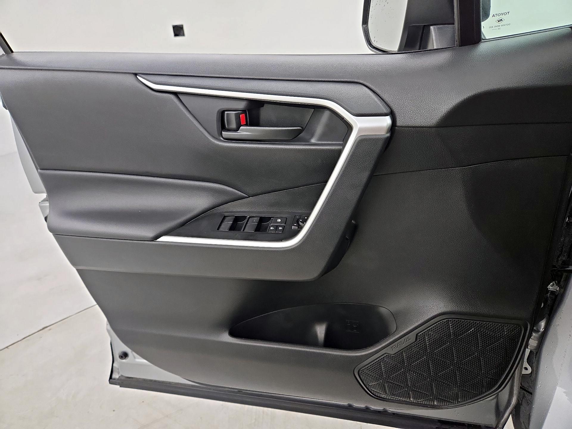 Thumbnail: 2024 Toyota RAV4 - 12