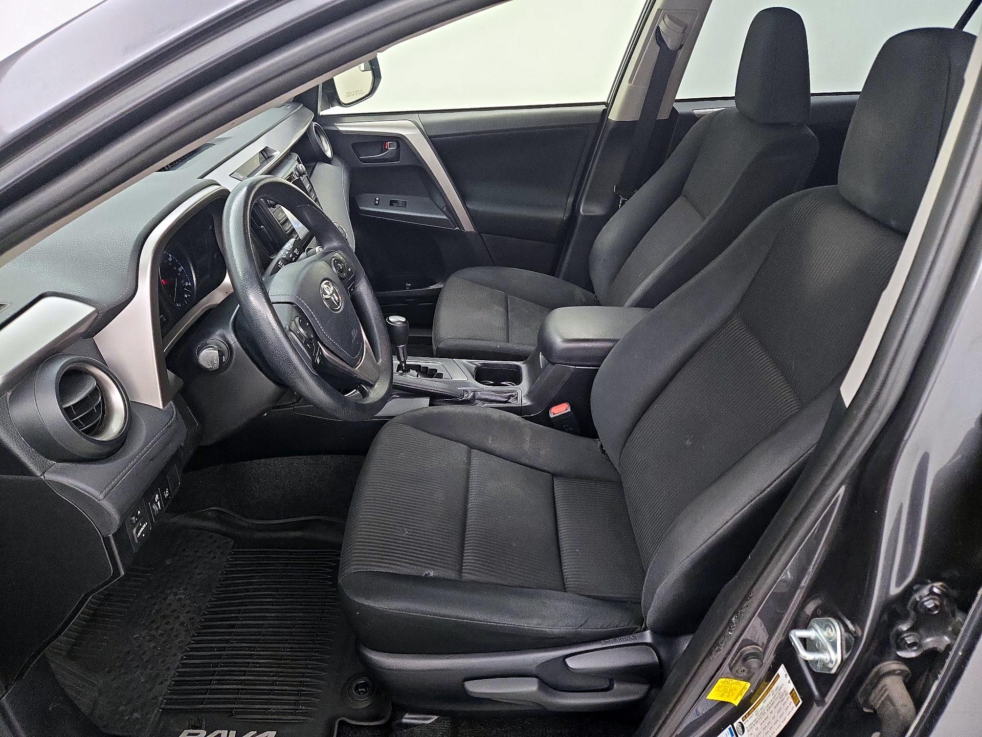 Thumbnail: 2018 Toyota RAV4 - 11
