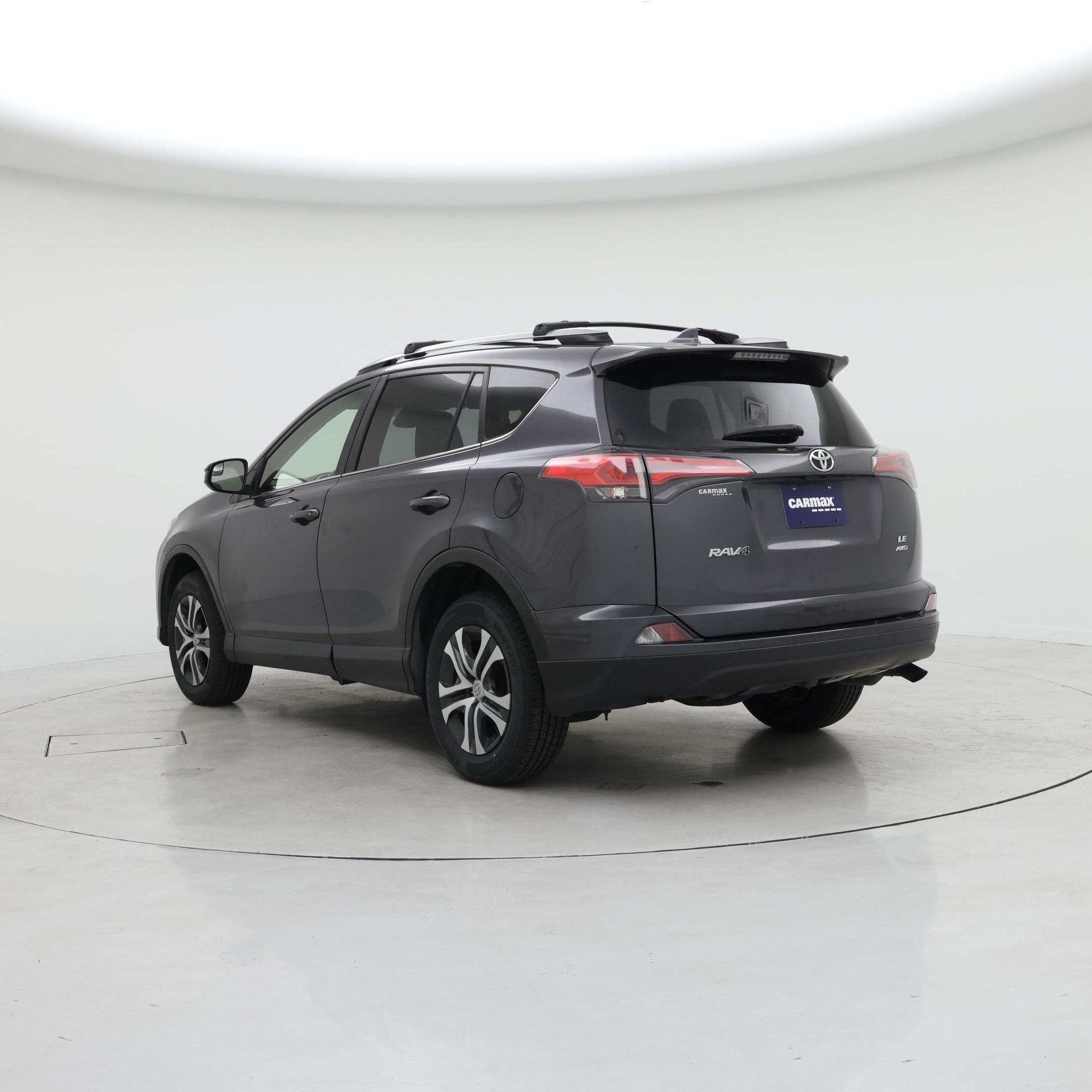 Thumbnail: 2018 Toyota RAV4 - 2