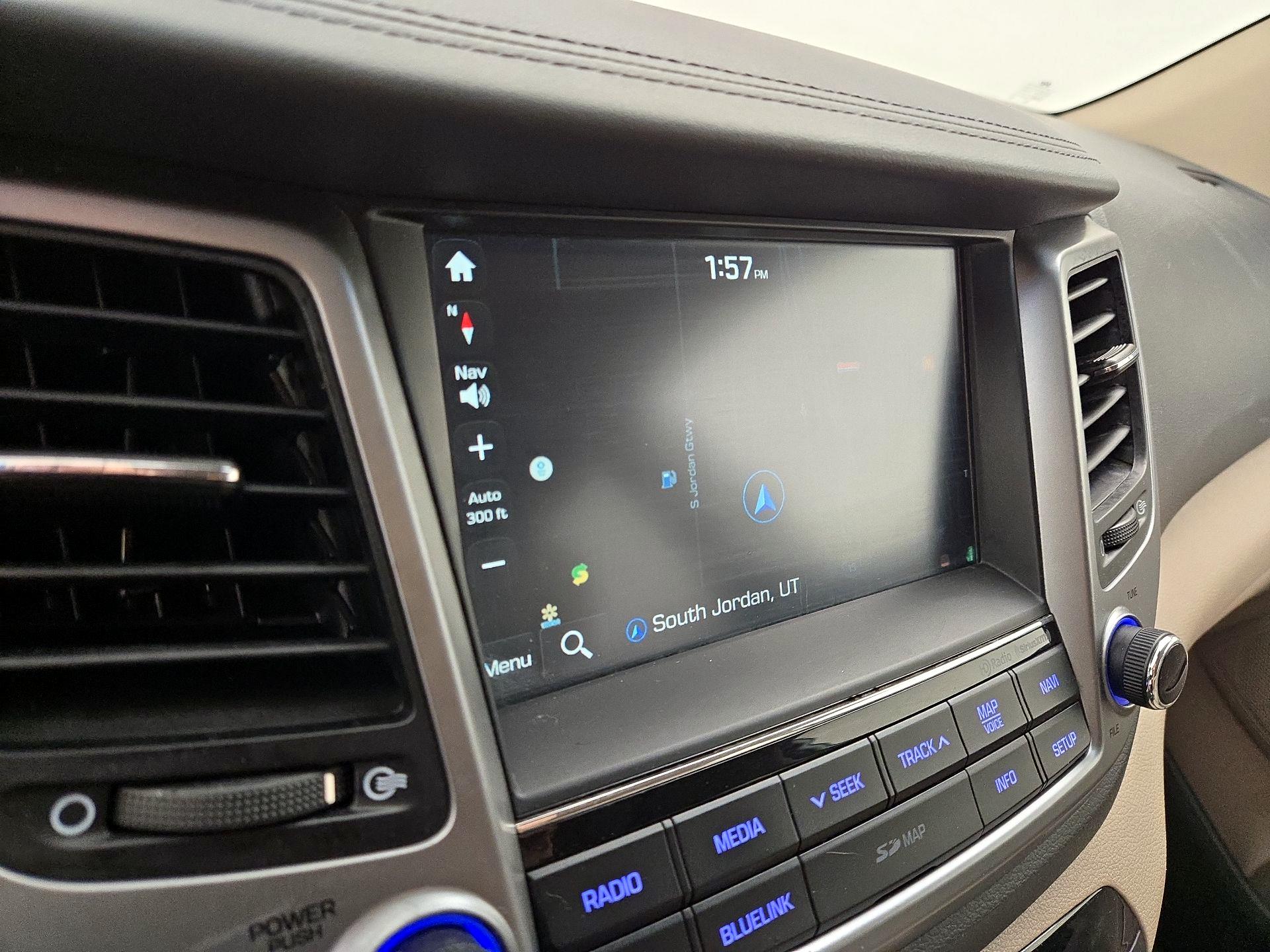 Thumbnail: 2016 Hyundai Tucson - 14