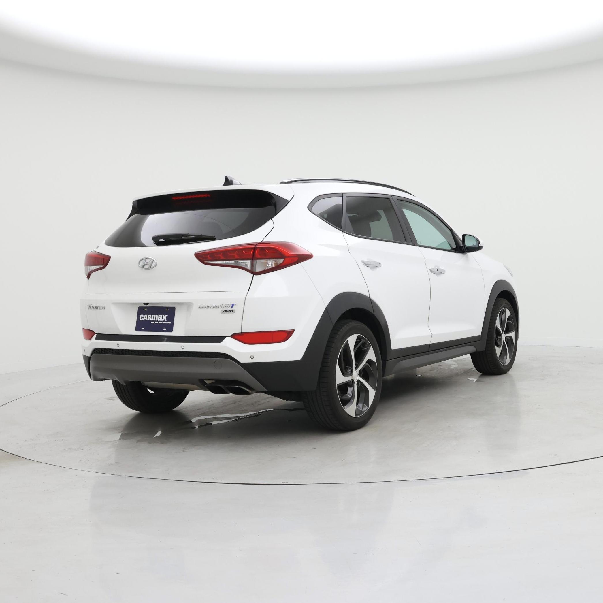 Thumbnail: 2016 Hyundai Tucson - 8