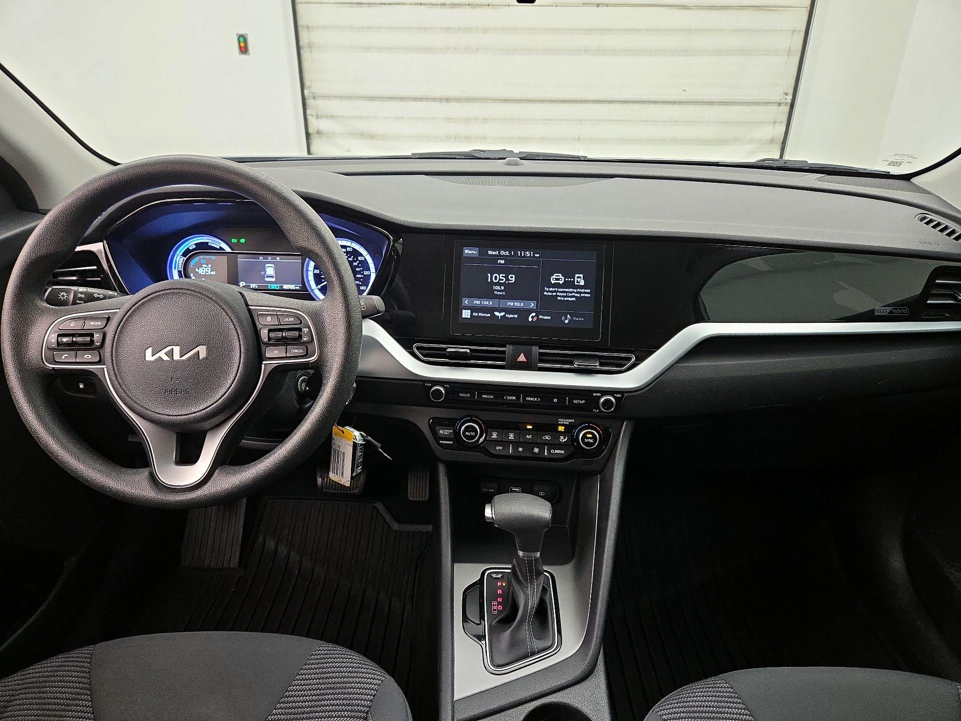 Thumbnail: 2022 Kia Niro - 9