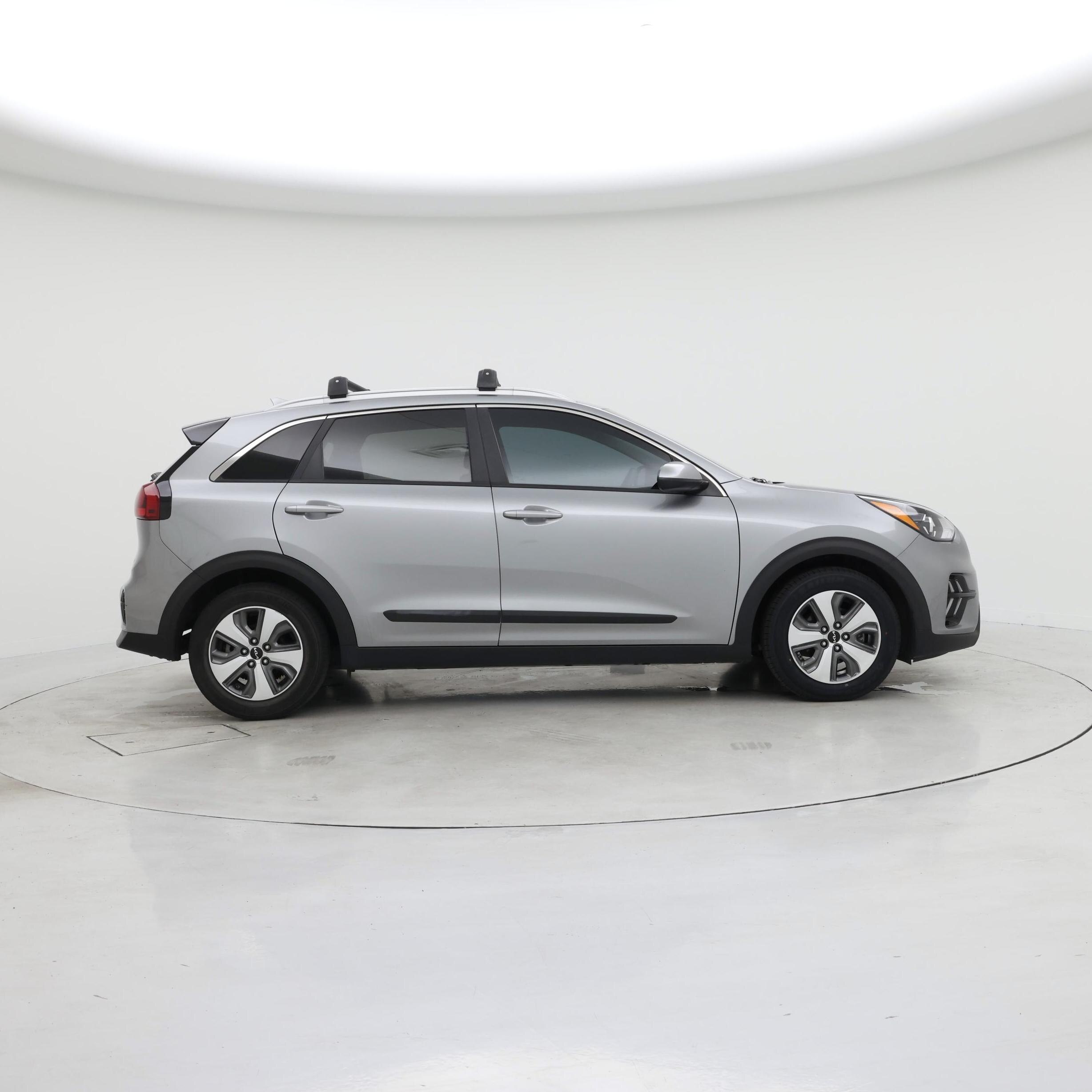 Thumbnail: 2022 Kia Niro - 7
