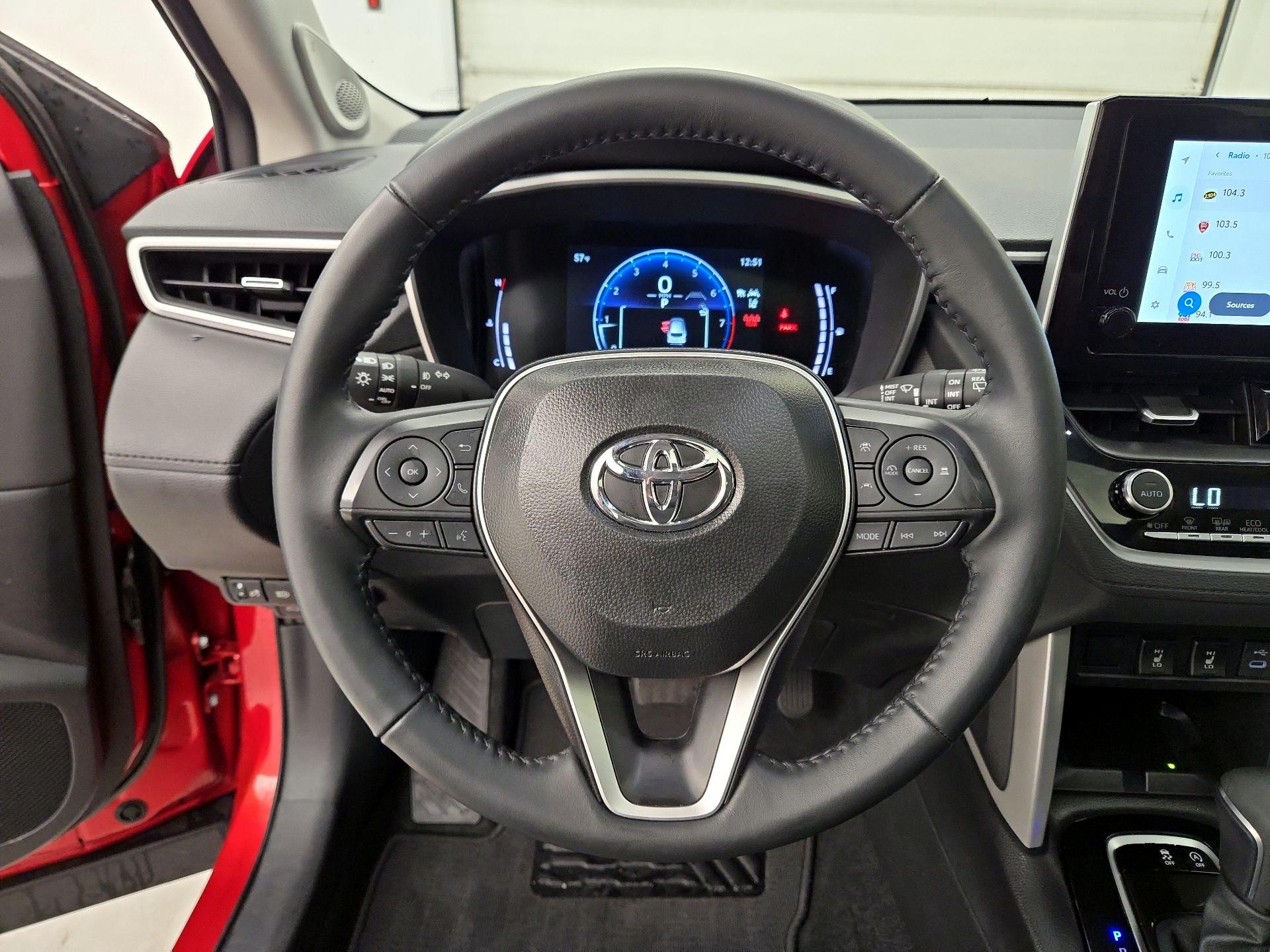 Thumbnail: 2025 Toyota Corolla Cross - 10