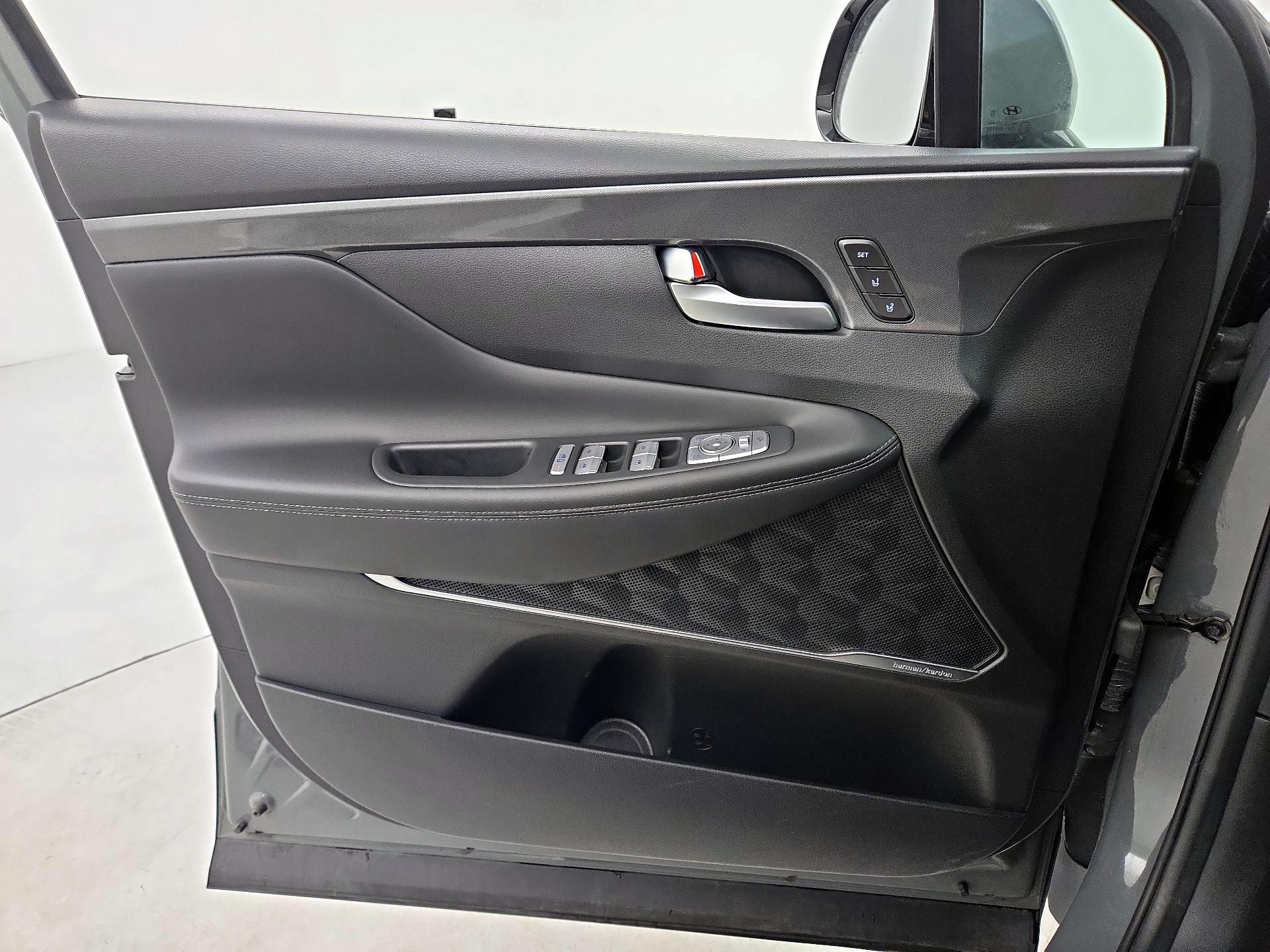 Thumbnail: 2023 Hyundai Santa Fe - 12