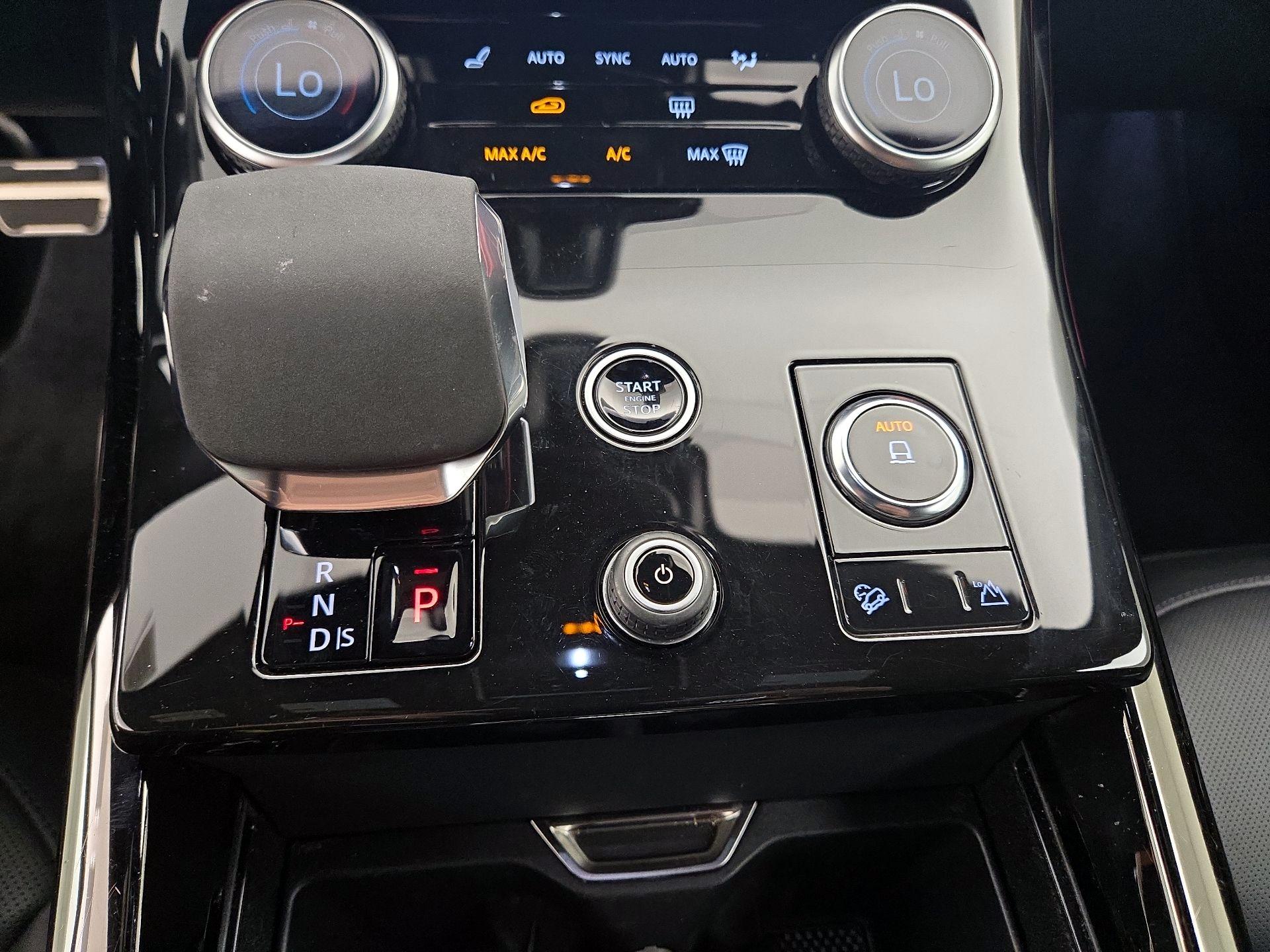 Thumbnail: 2023 Land Rover Range Rover Sport - 18