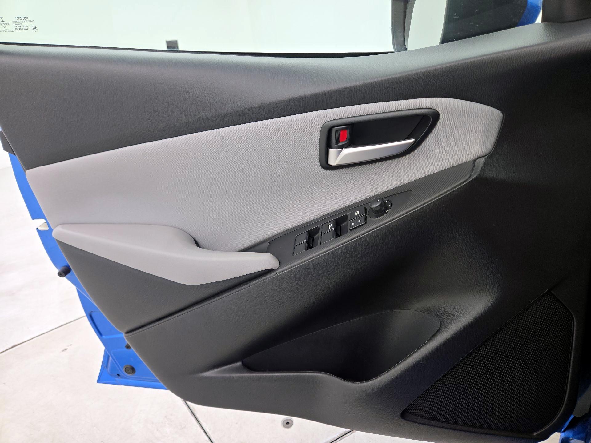 Thumbnail: 2019 Toyota Yaris - 12