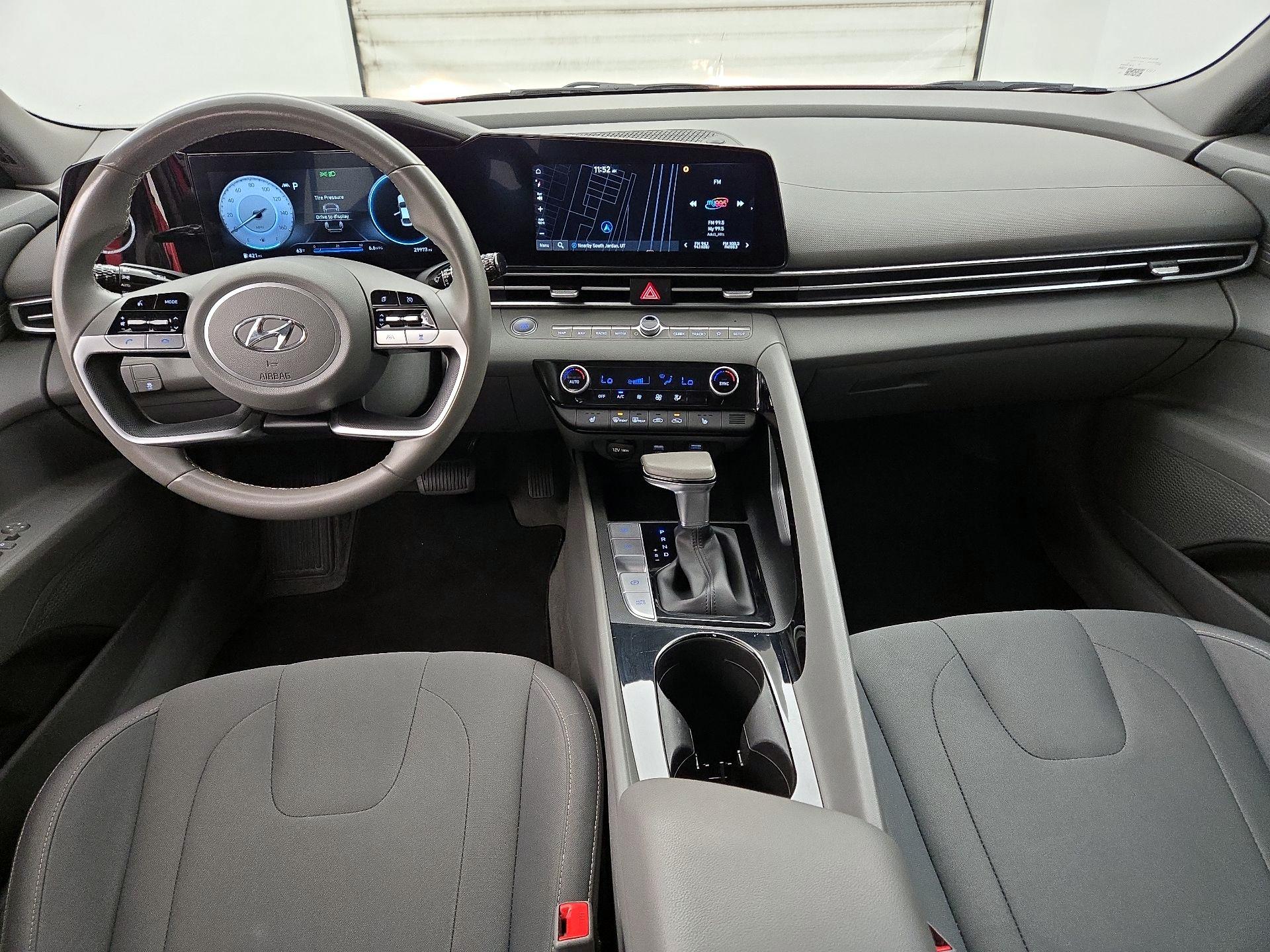 Thumbnail: 2023 Hyundai Elantra - 9