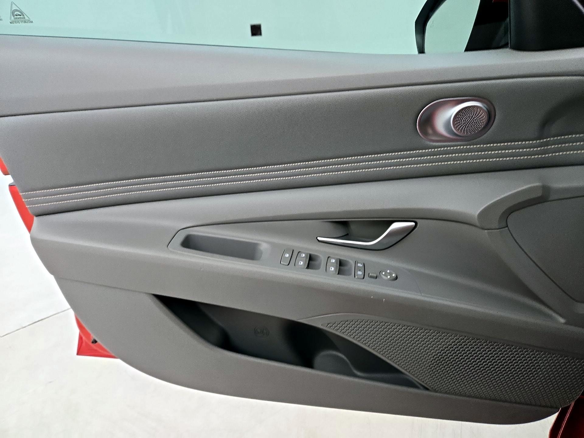 Thumbnail: 2023 Hyundai Elantra - 12