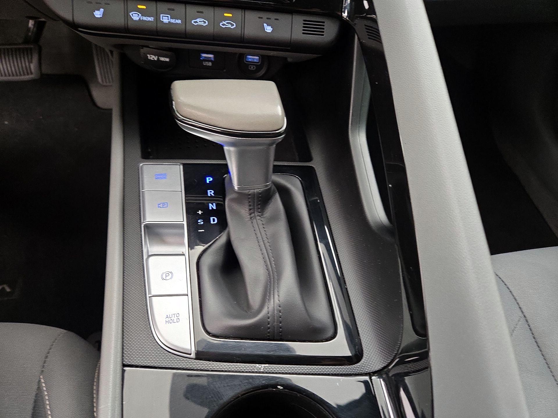 Thumbnail: 2023 Hyundai Elantra - 18