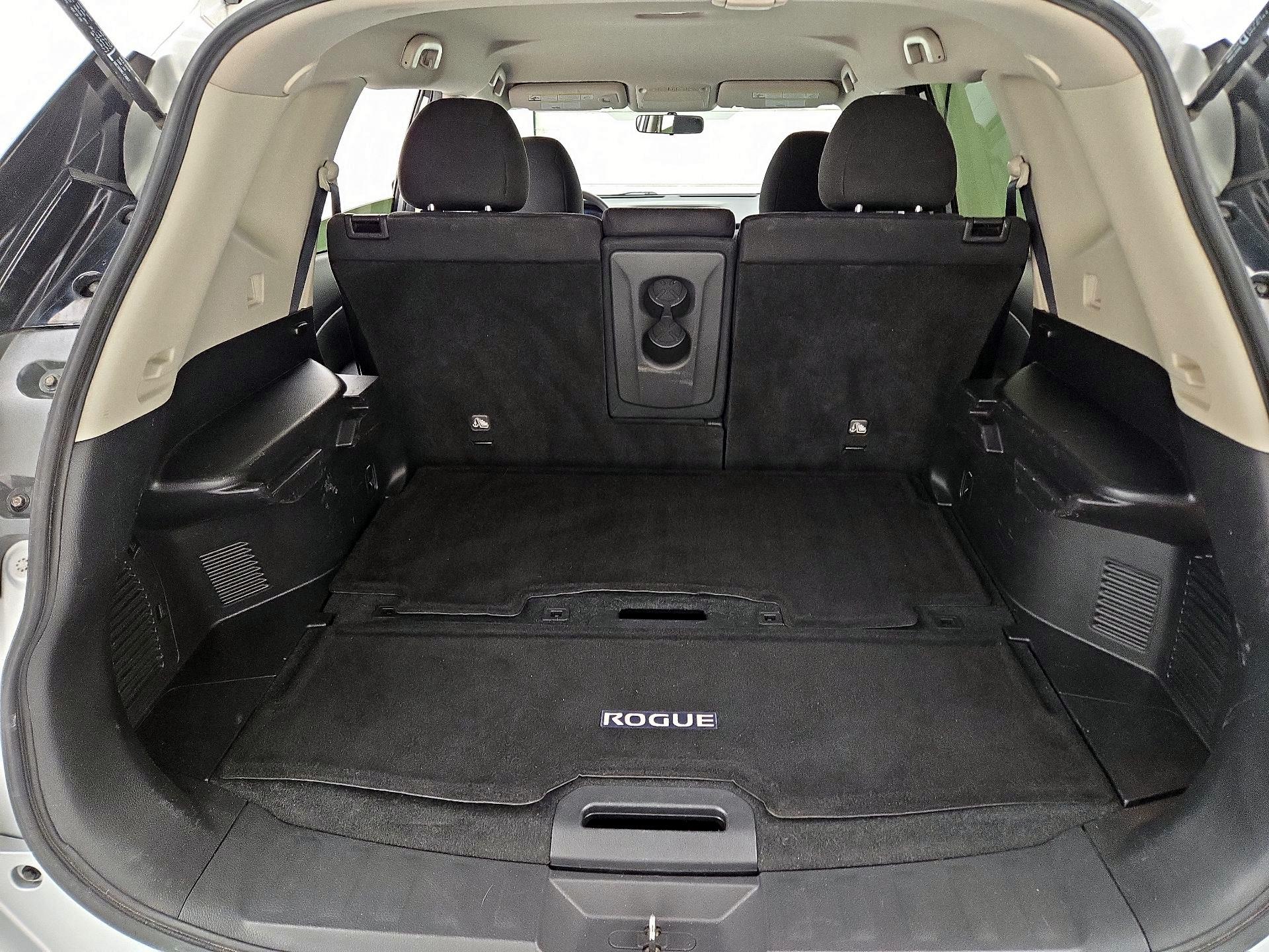 Thumbnail: 2015 Nissan Rogue - 20