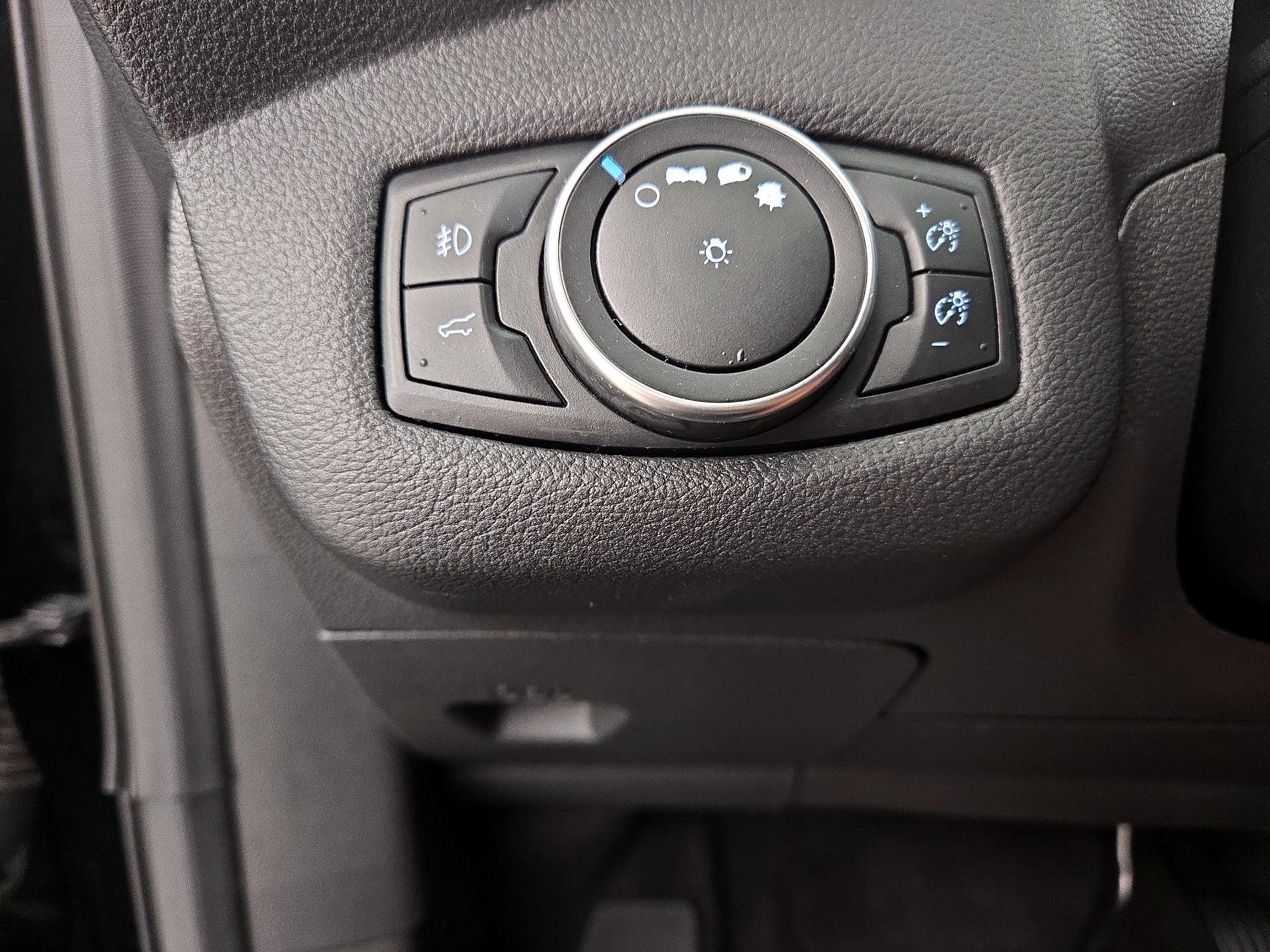 Thumbnail: 2017 Ford Escape - 13