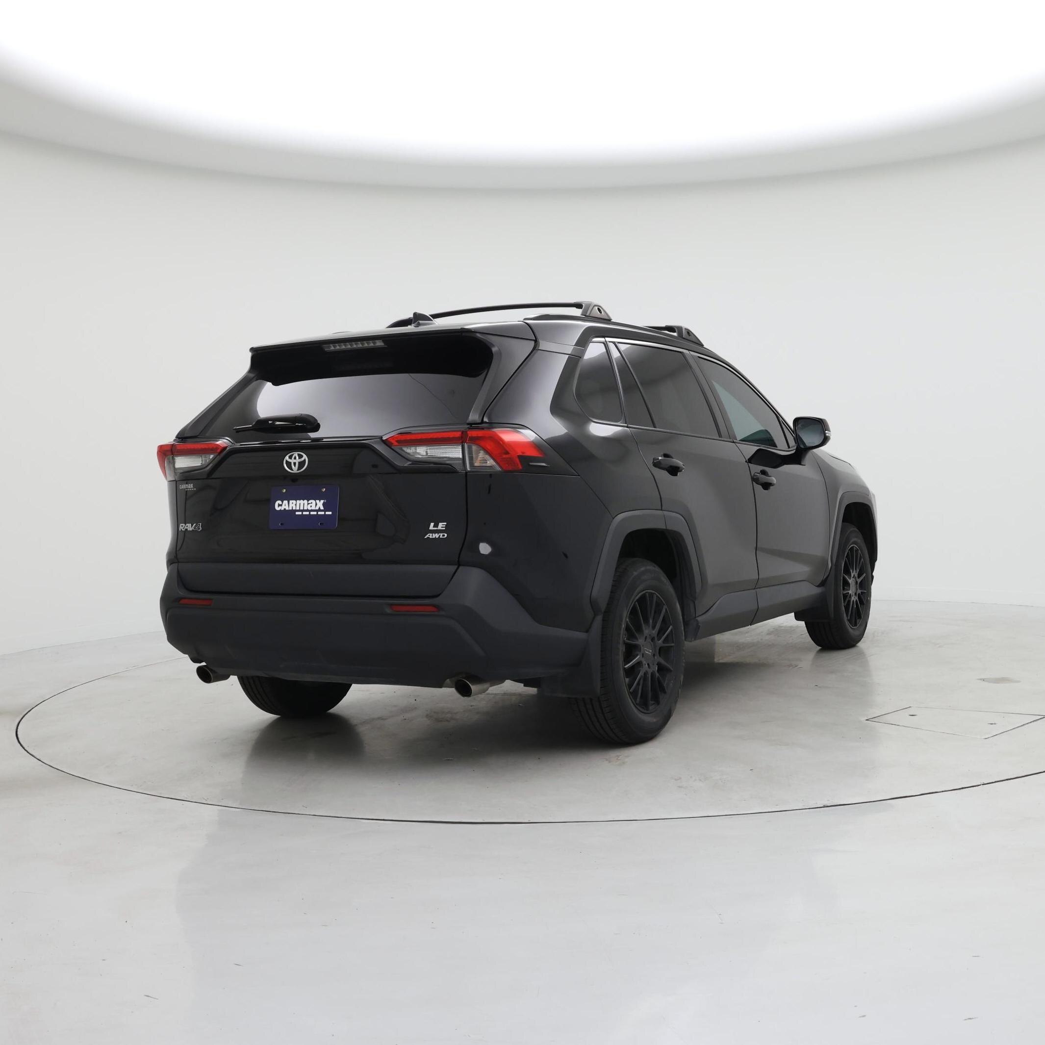 Thumbnail: 2021 Toyota RAV4 - 8