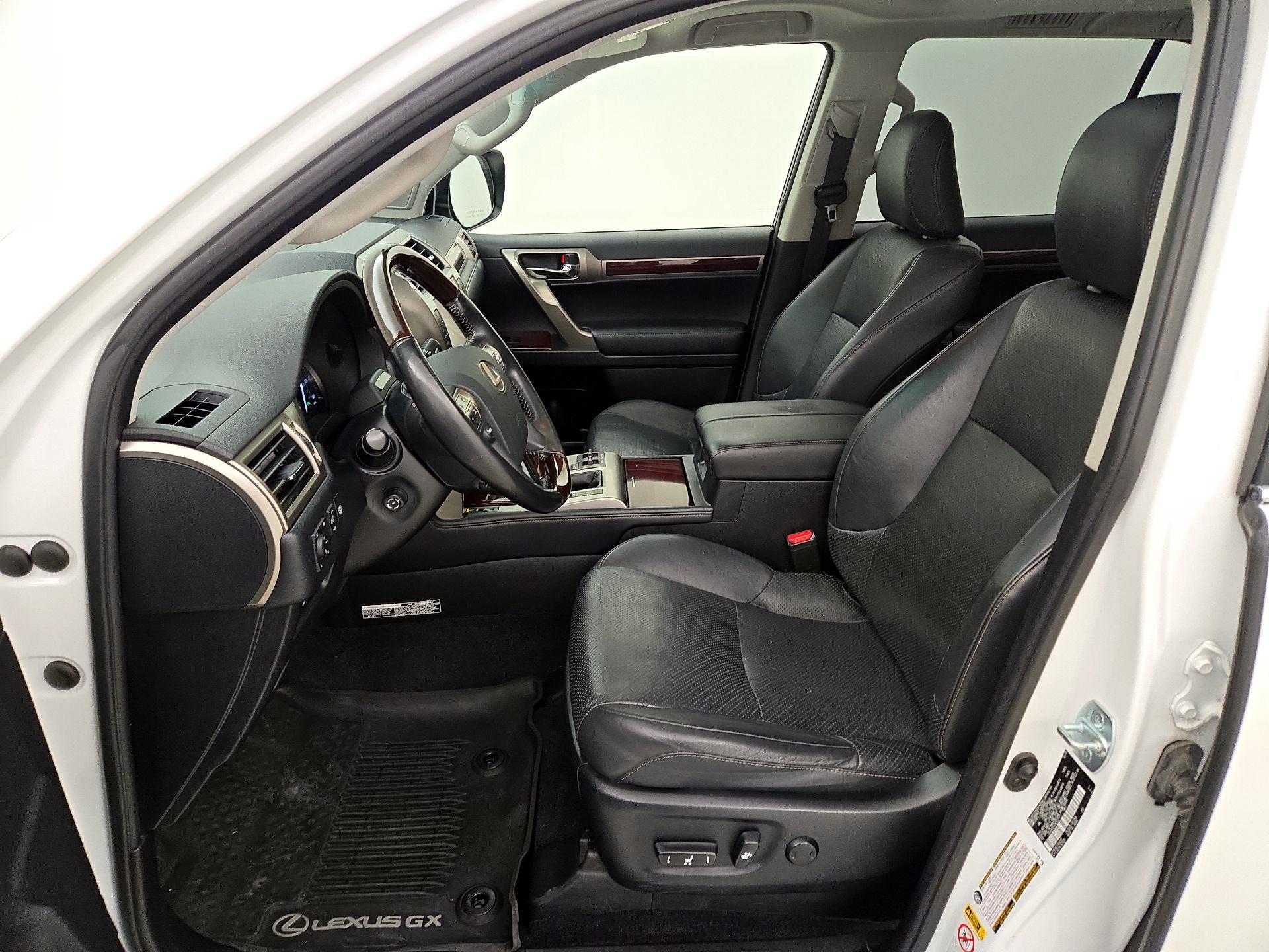 Thumbnail: 2019 Lexus GX - 11