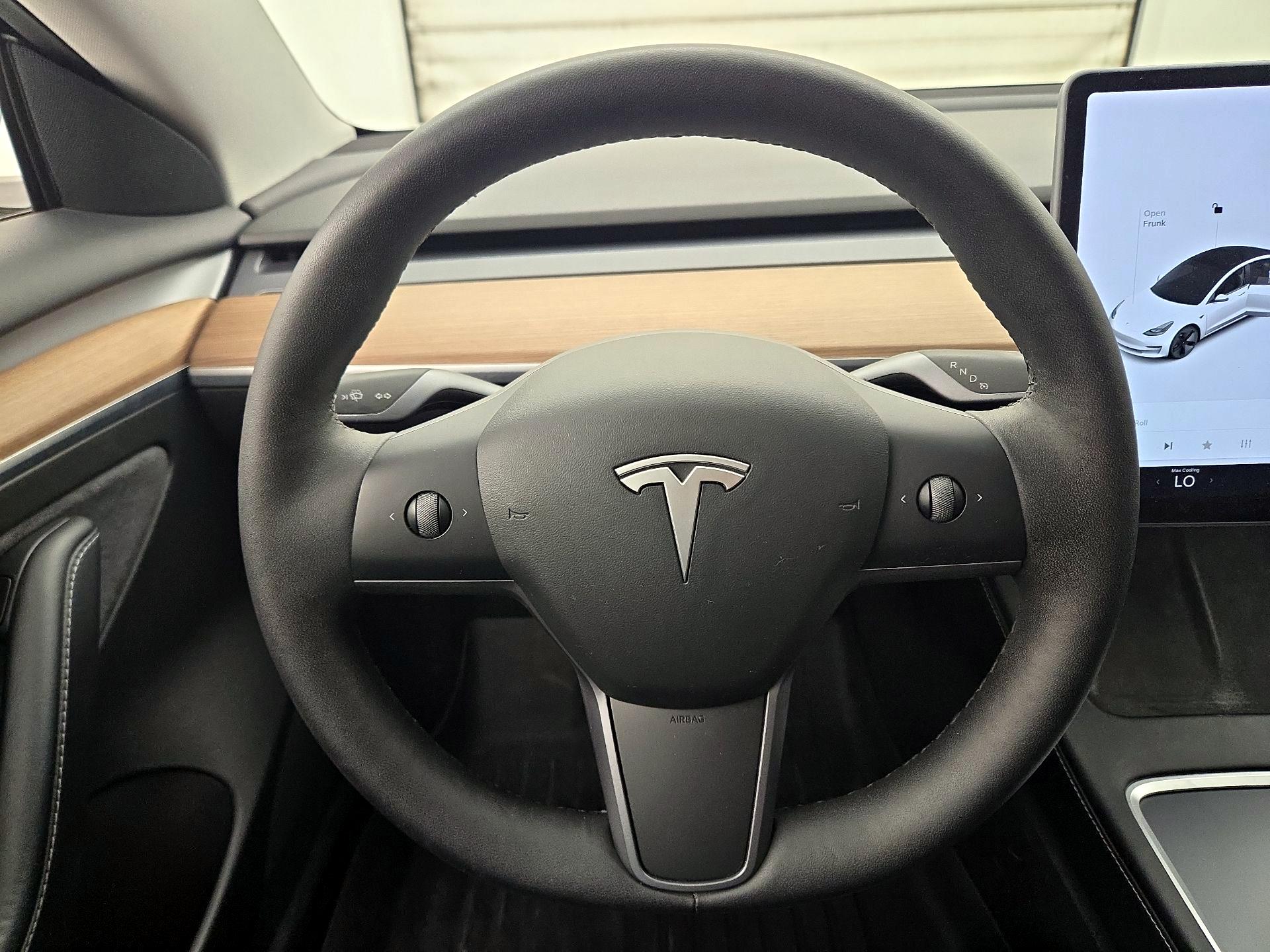 Thumbnail: 2021 Tesla Model 3 - 10
