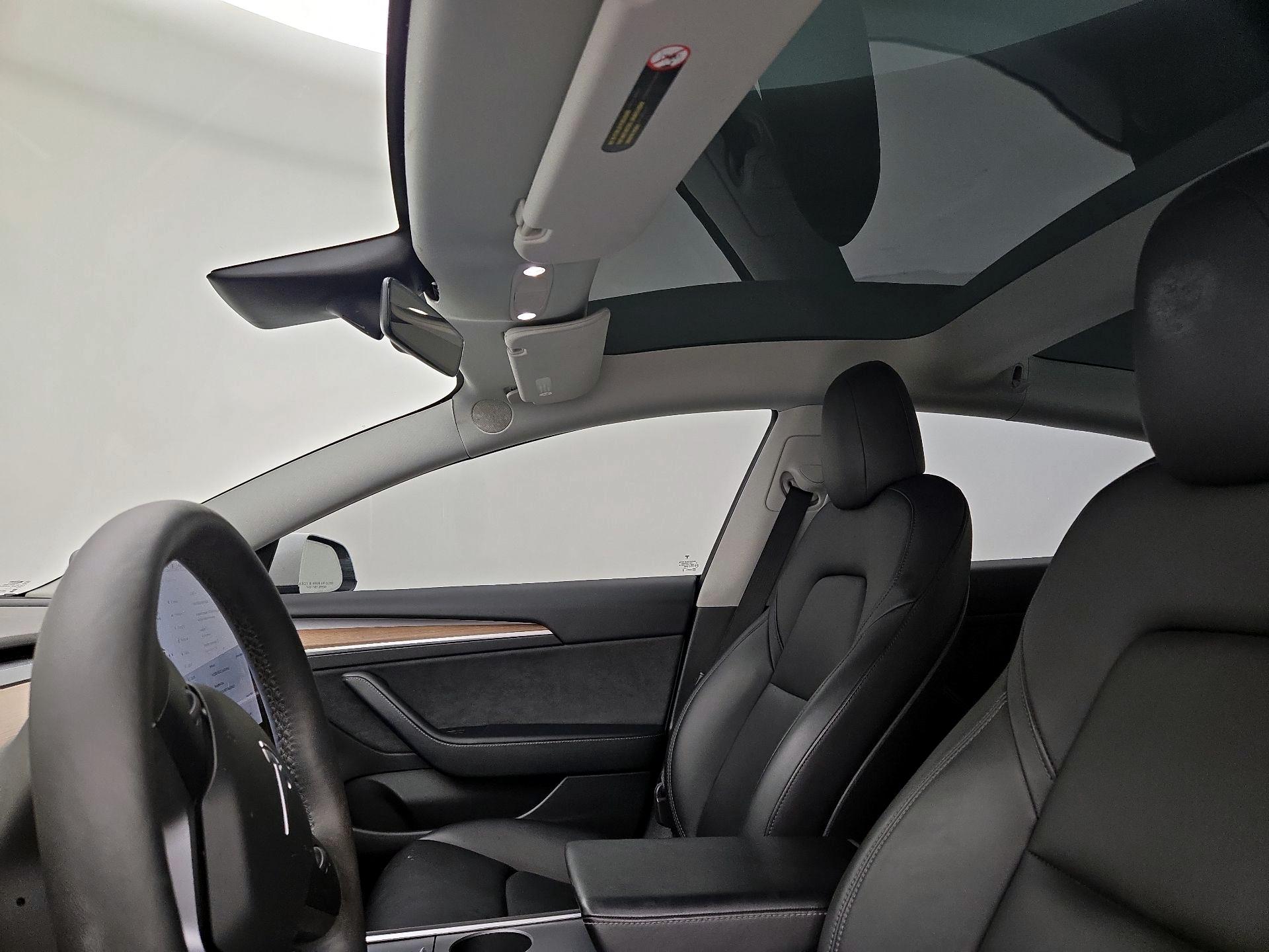 Thumbnail: 2021 Tesla Model 3 - 19