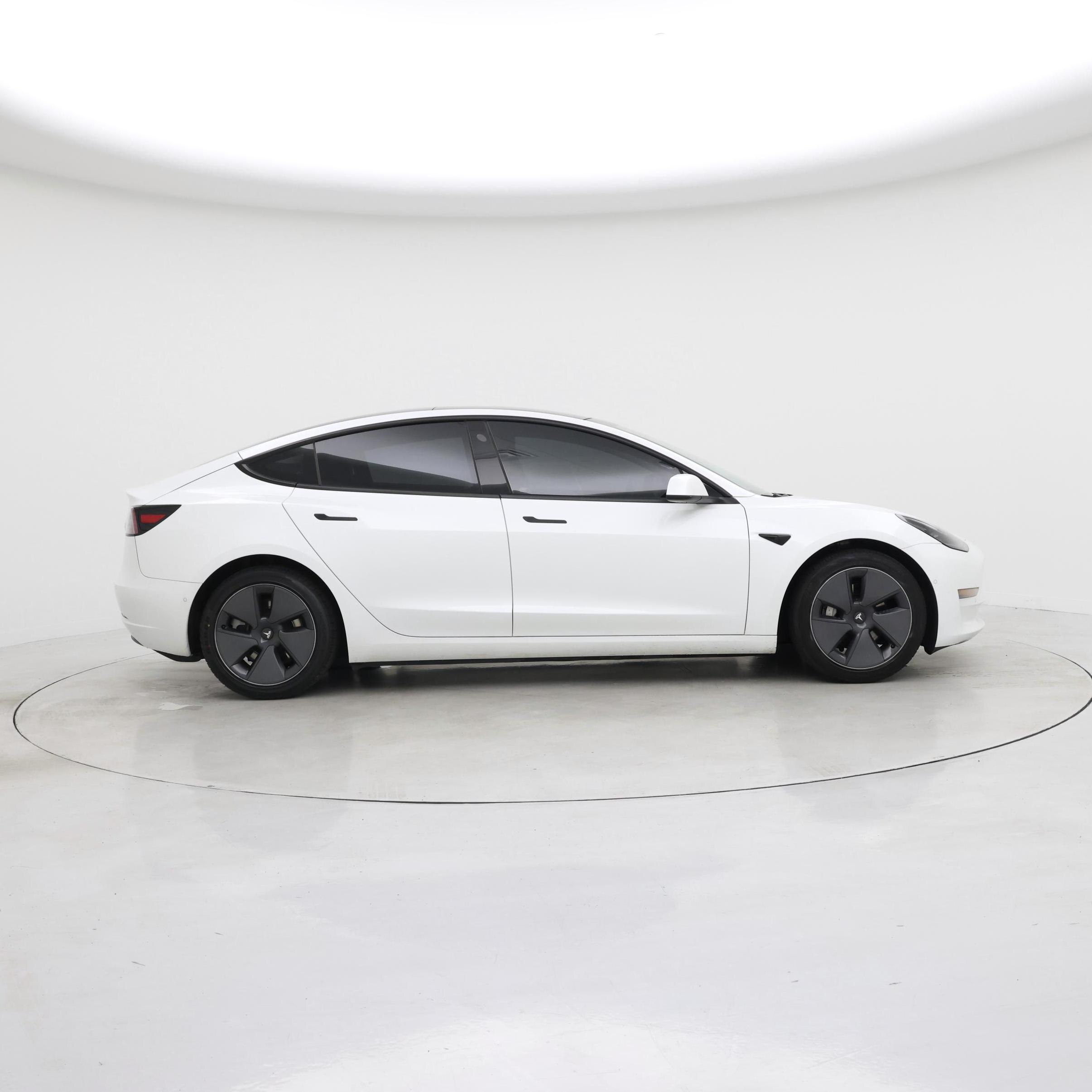 Thumbnail: 2021 Tesla Model 3 - 7