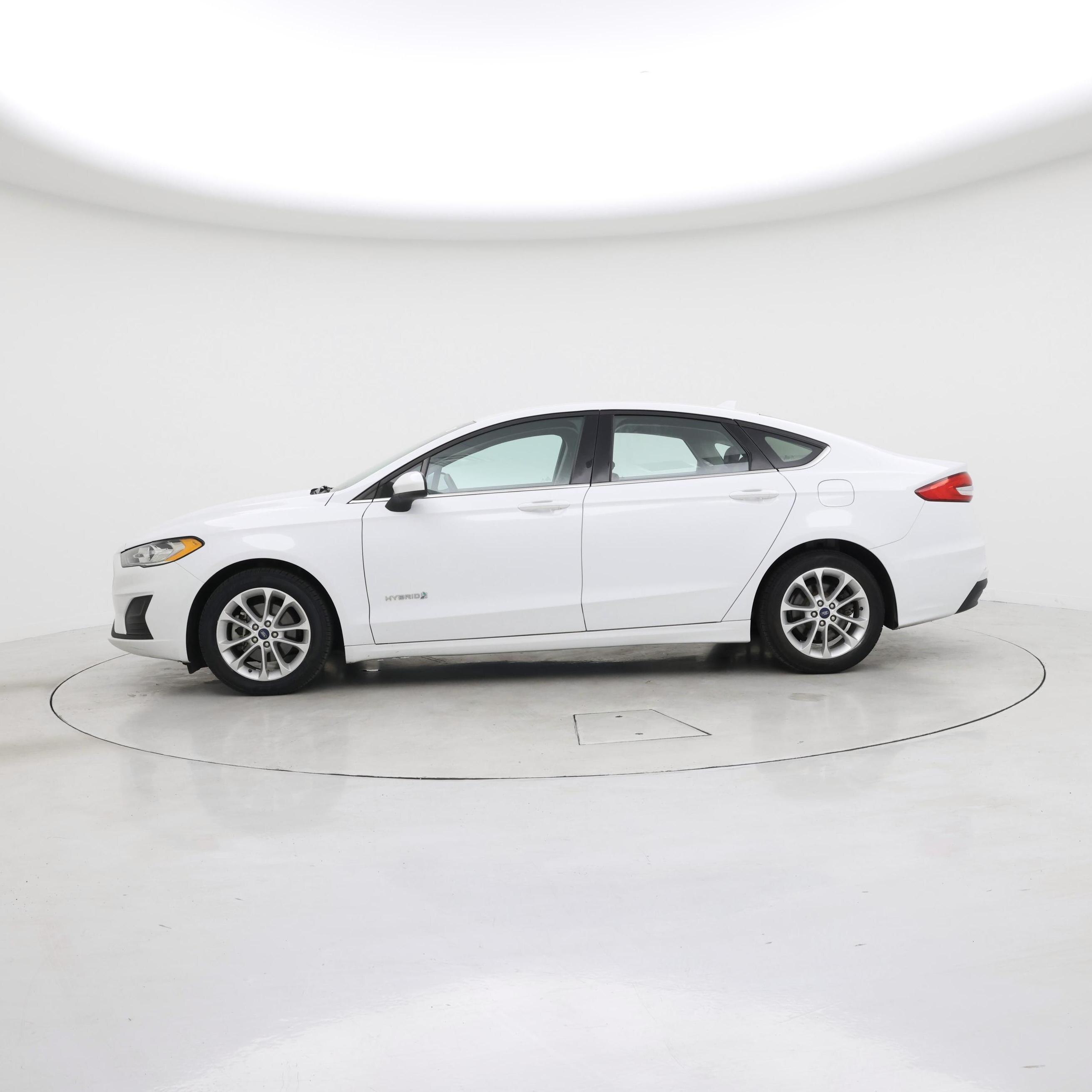 Thumbnail: 2019 Ford Fusion - 3