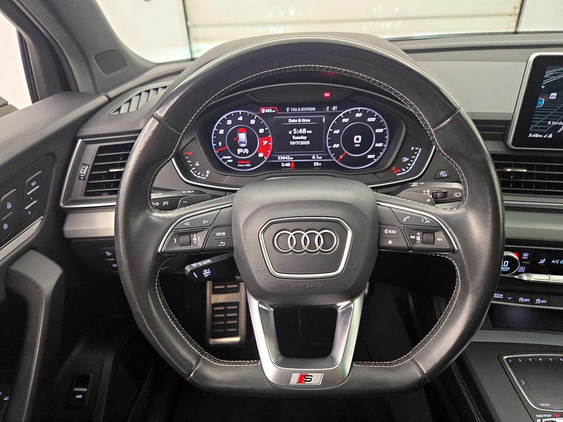 Thumbnail: 2018 Audi SQ5 - 10
