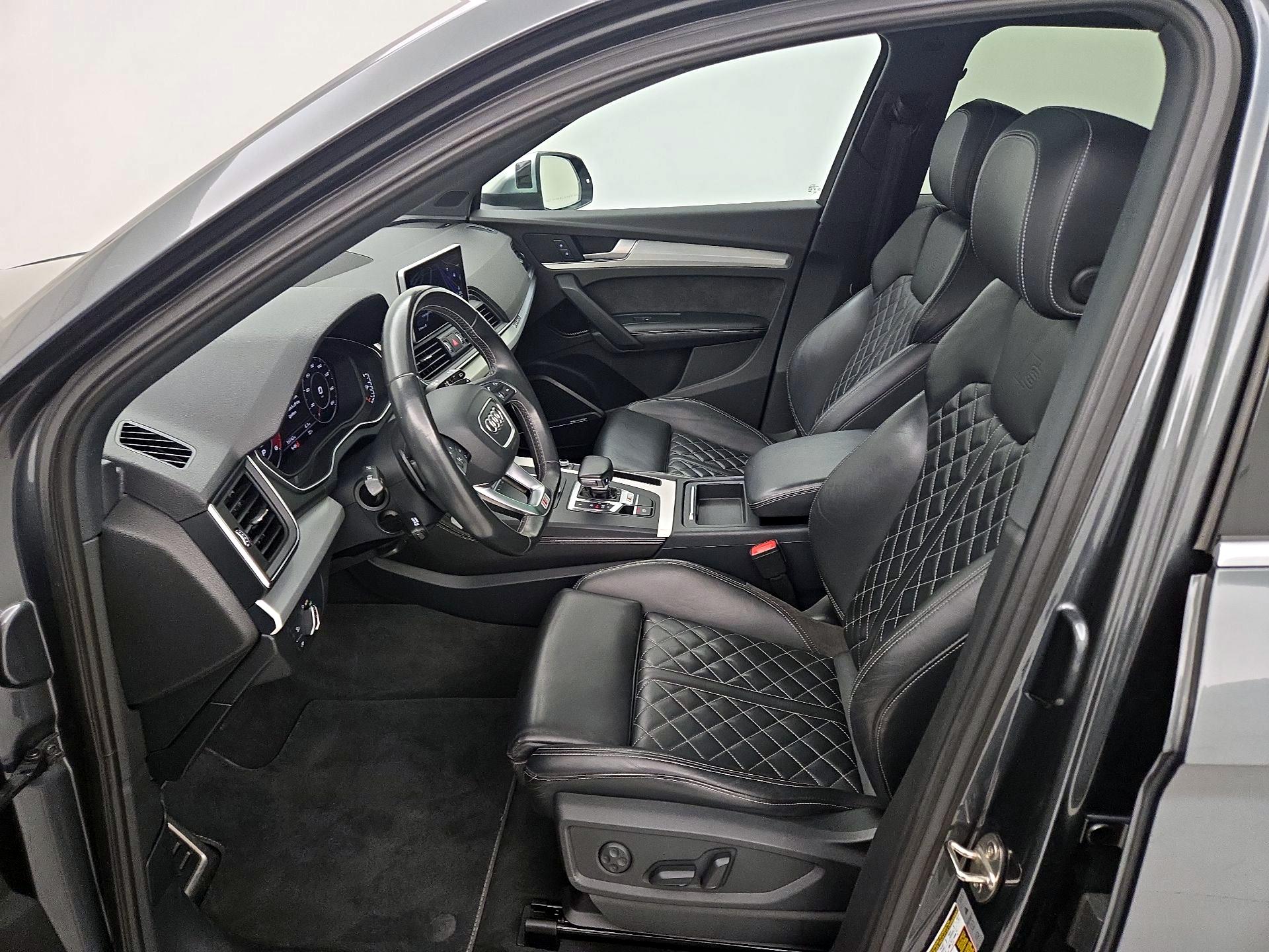 Thumbnail: 2018 Audi SQ5 - 11