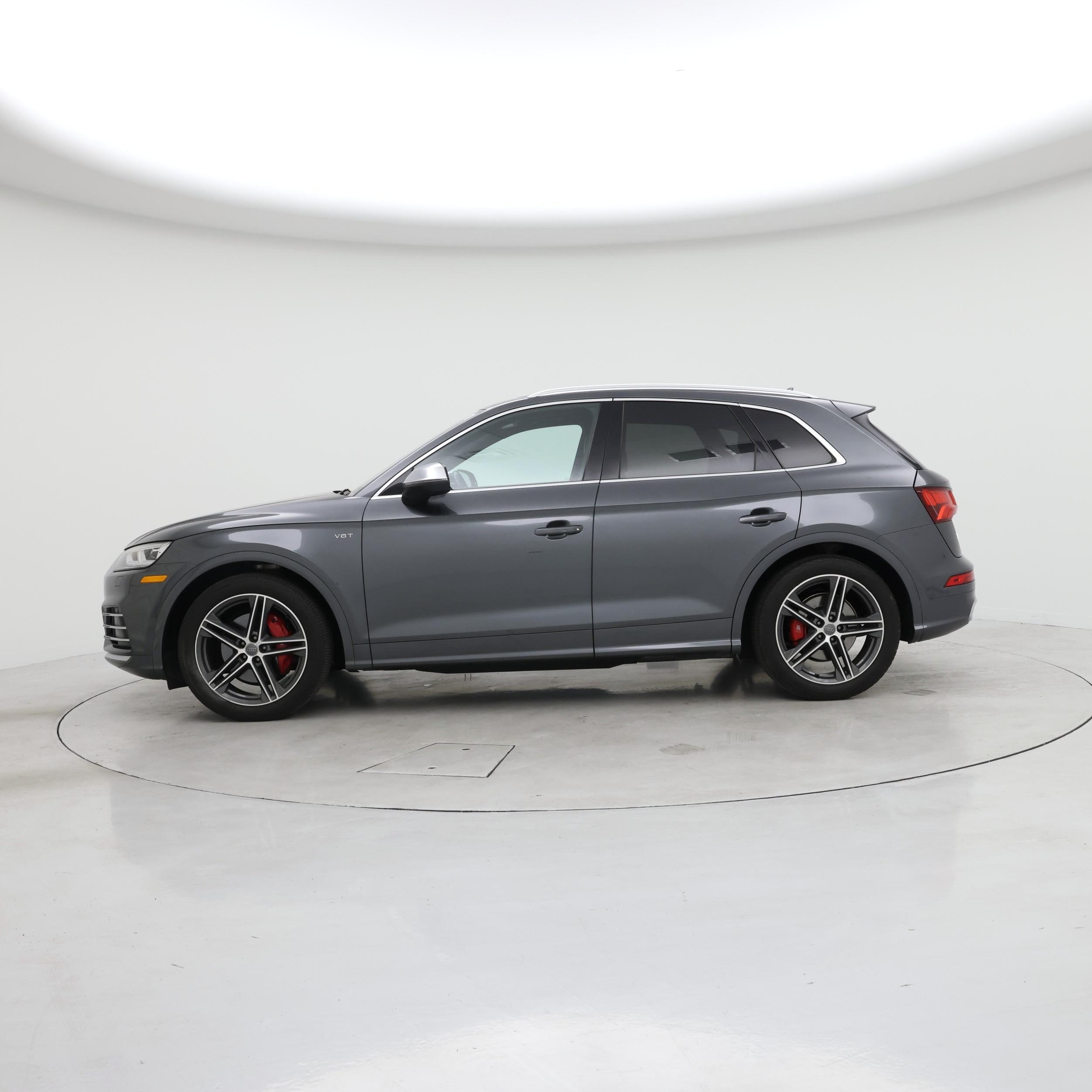 Thumbnail: 2018 Audi SQ5 - 3