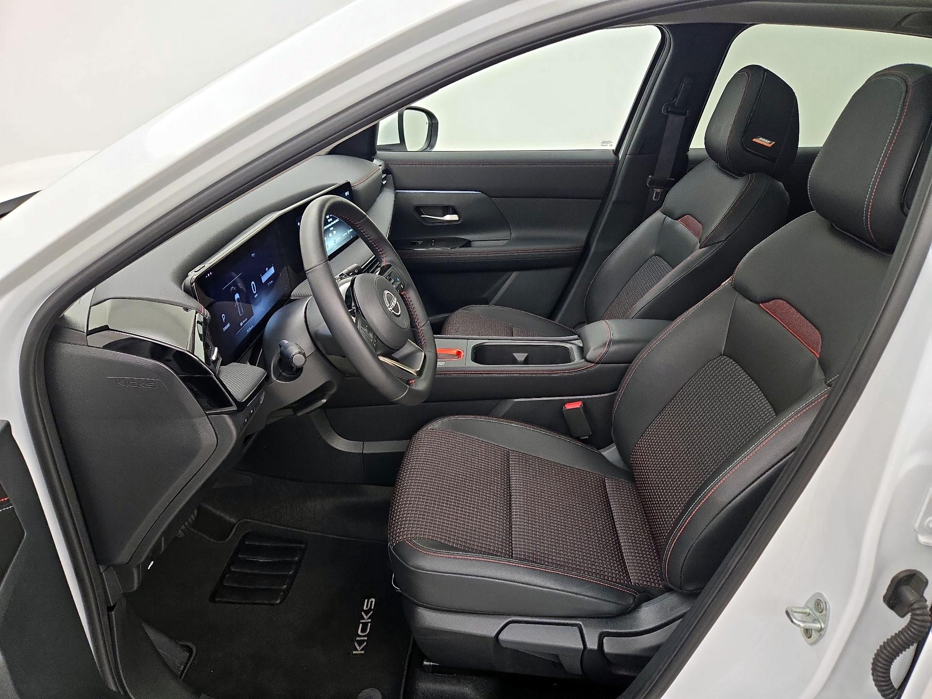 Thumbnail: 2025 Nissan Kicks - 11