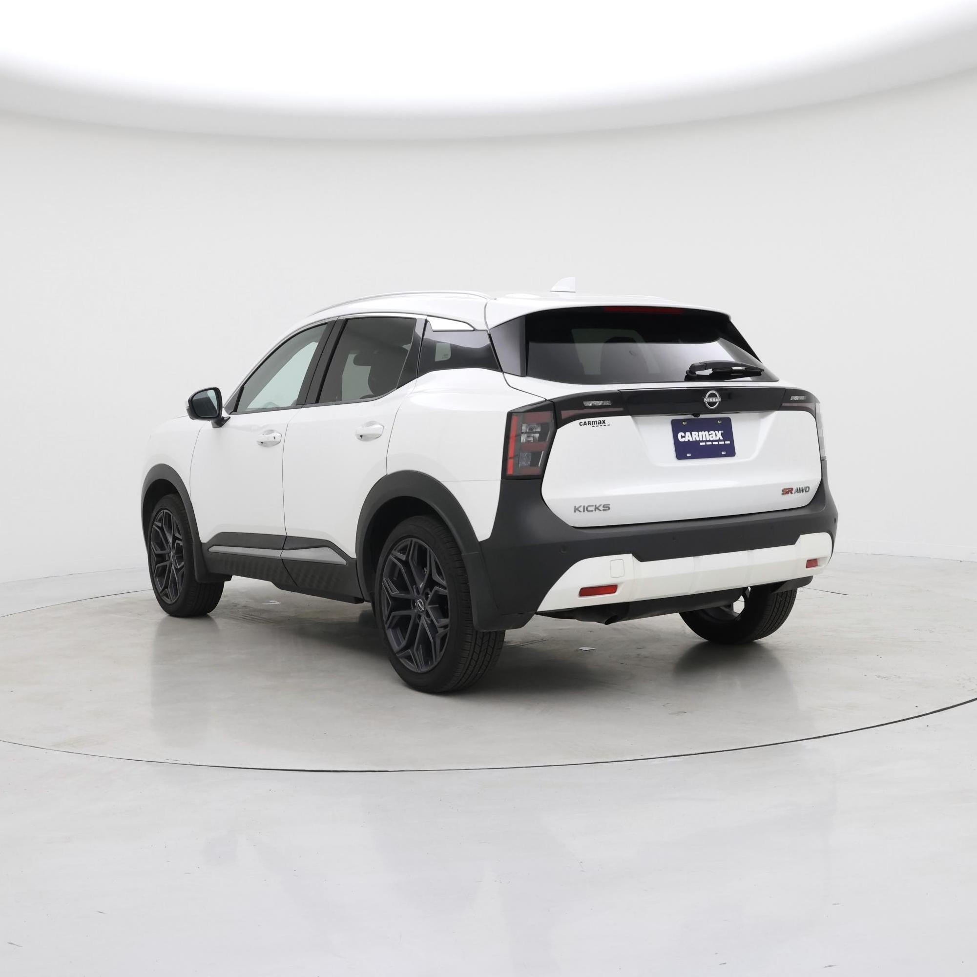 Thumbnail: 2025 Nissan Kicks - 2