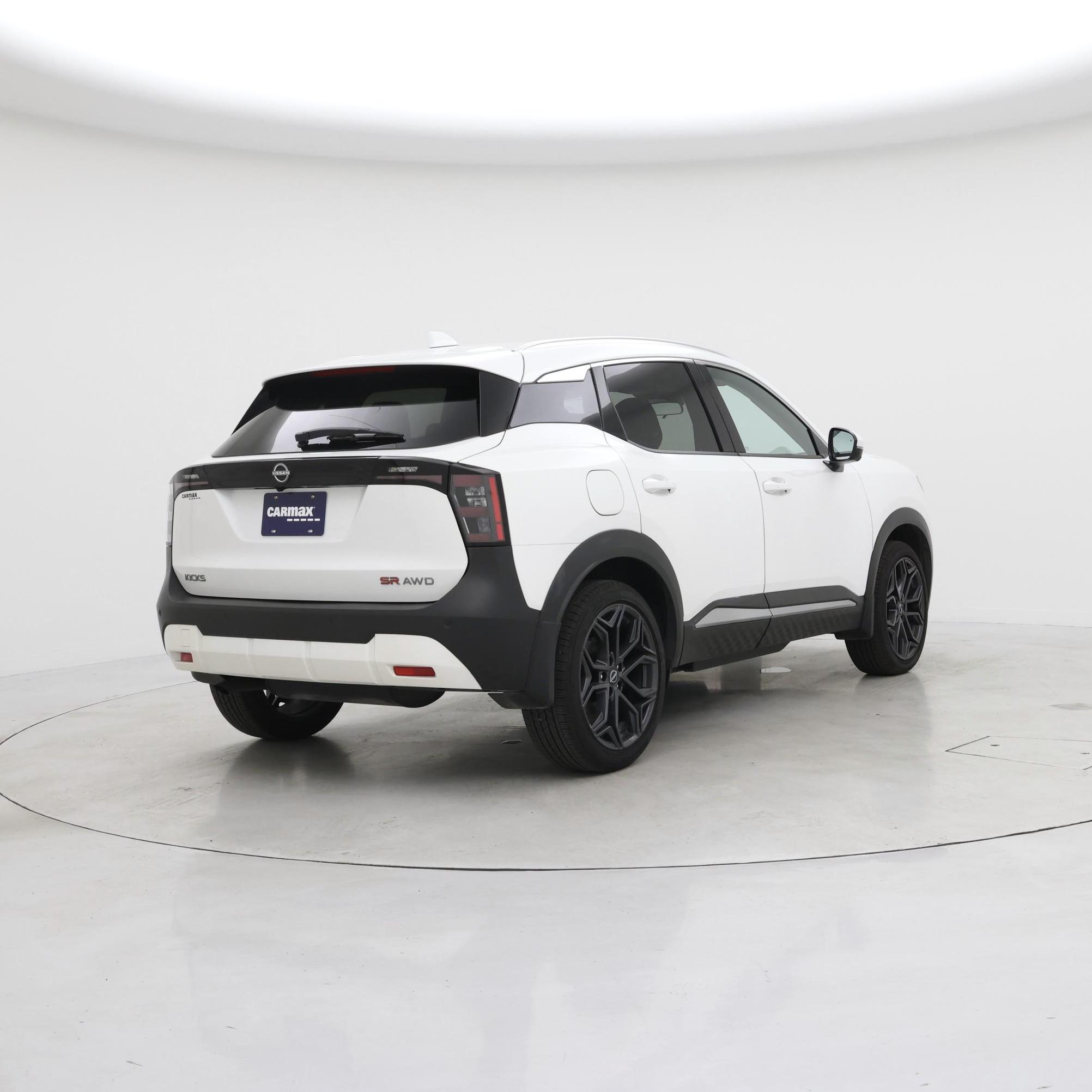 Thumbnail: 2025 Nissan Kicks - 8