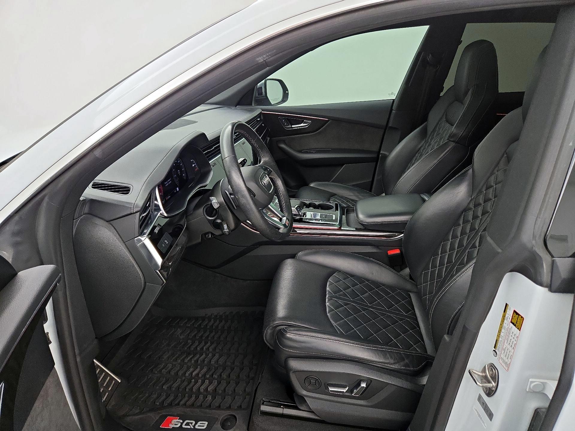 Thumbnail: 2021 Audi SQ8 - 11