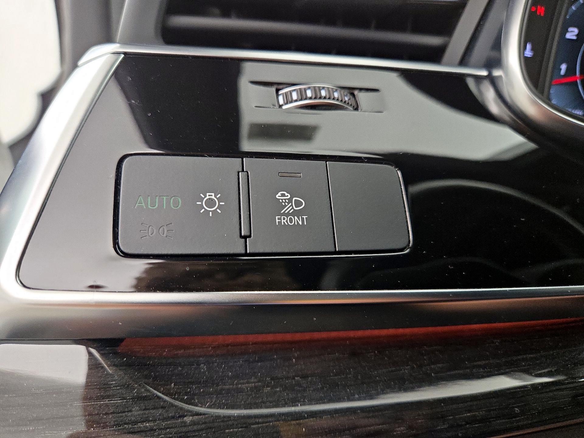 Thumbnail: 2021 Audi SQ8 - 13
