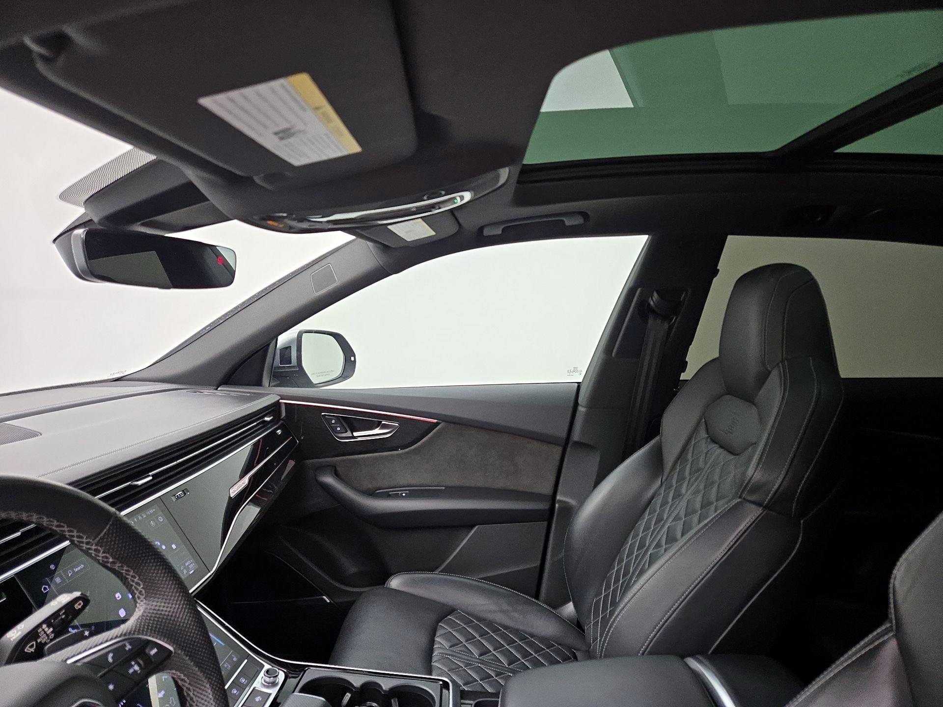 Thumbnail: 2021 Audi SQ8 - 20