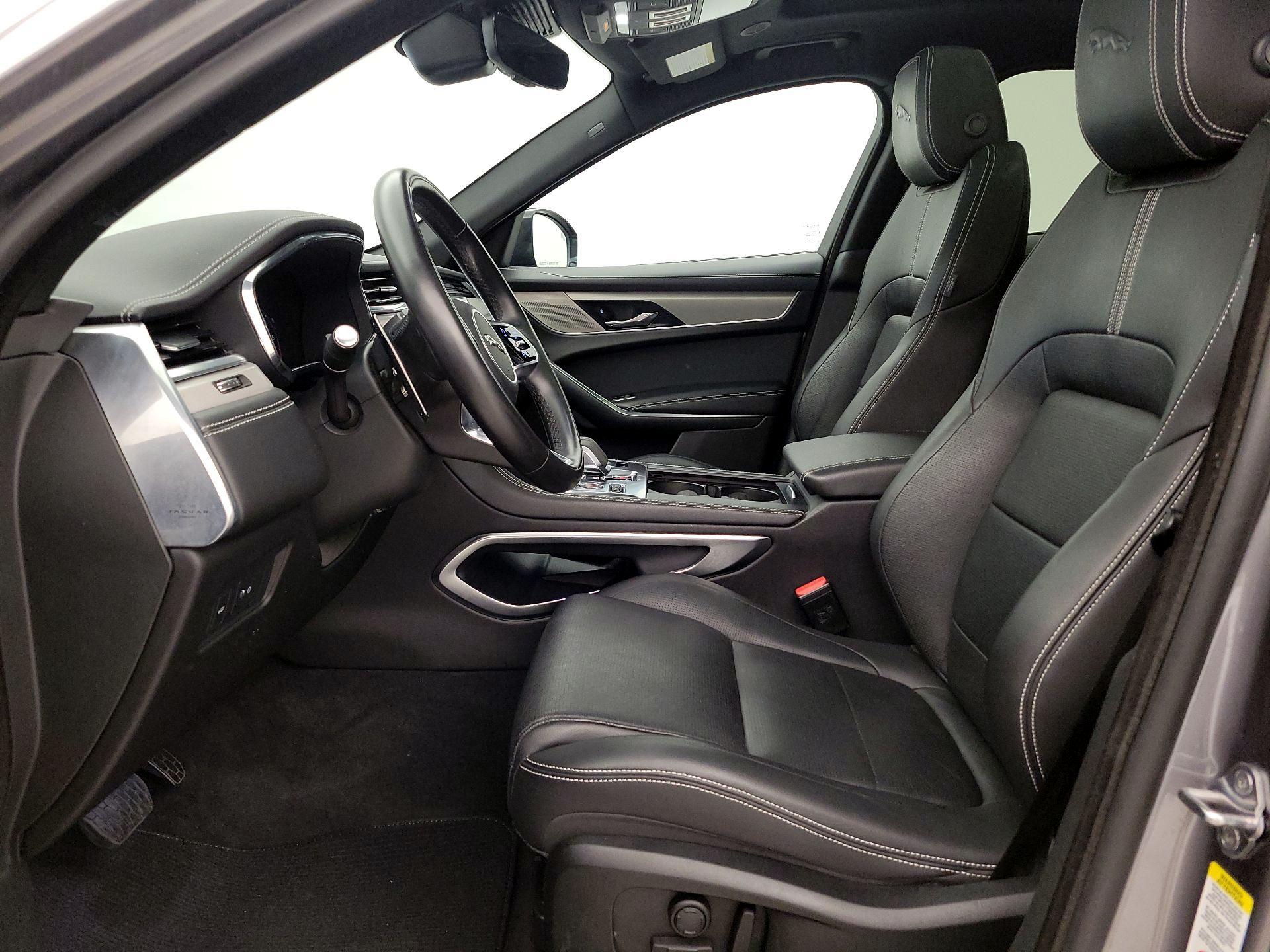 Thumbnail: 2024 Jaguar F-Pace - 11