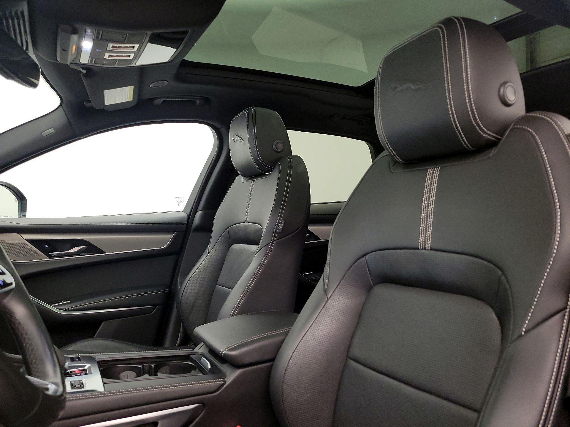 Thumbnail: 2024 Jaguar F-Pace - 20