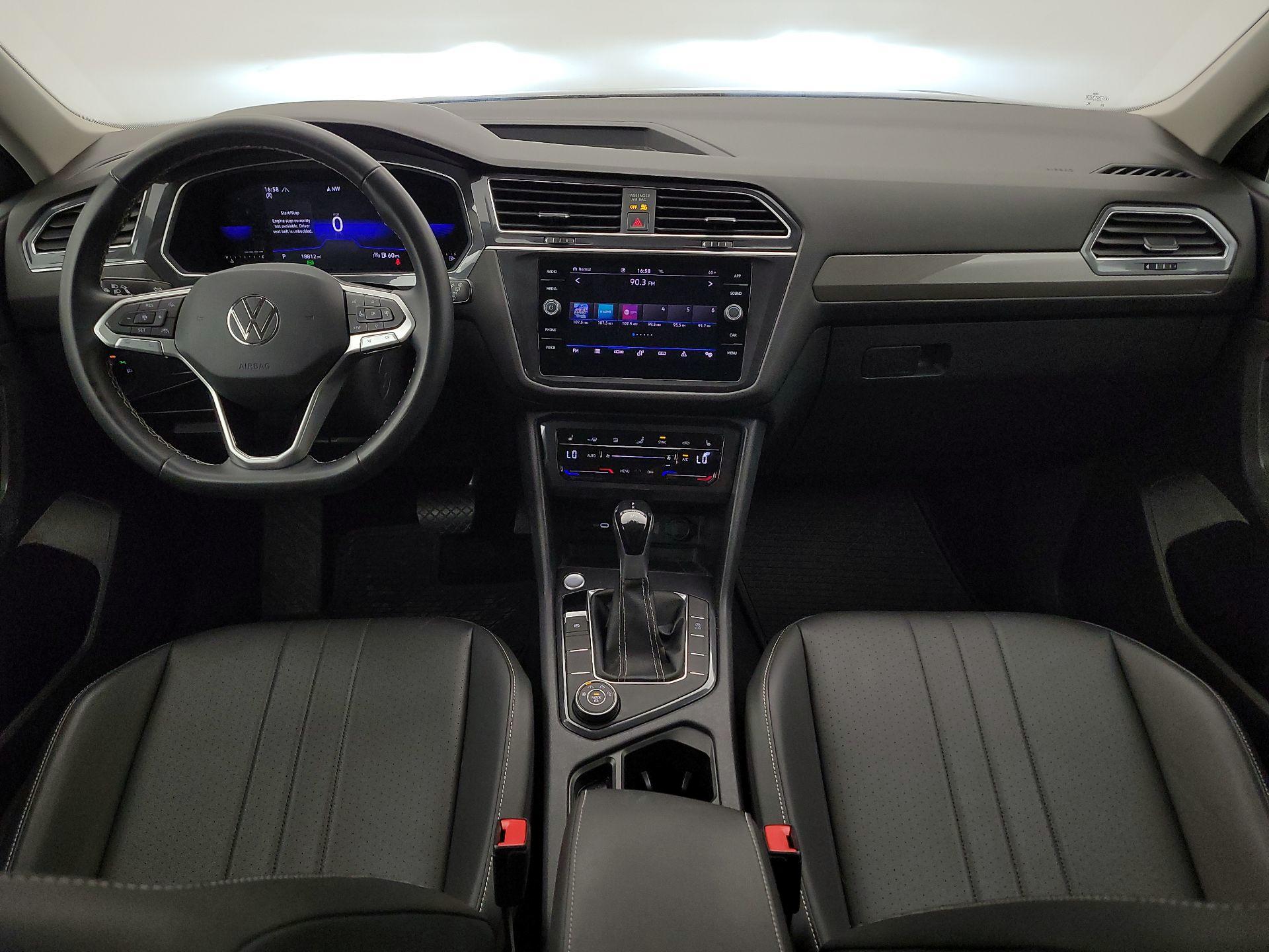 Thumbnail: 2023 Volkswagen Tiguan - 9