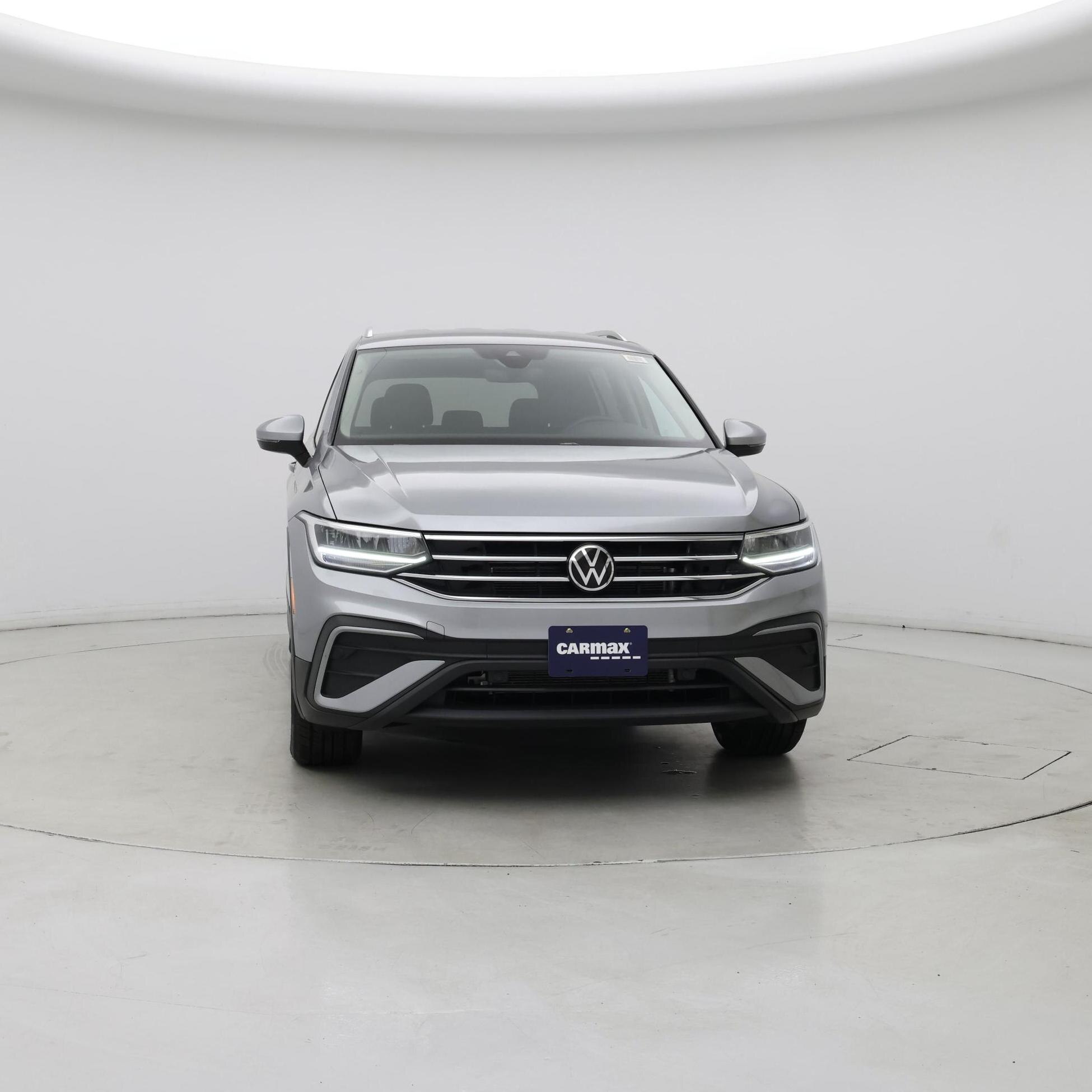 Thumbnail: 2023 Volkswagen Tiguan - 5