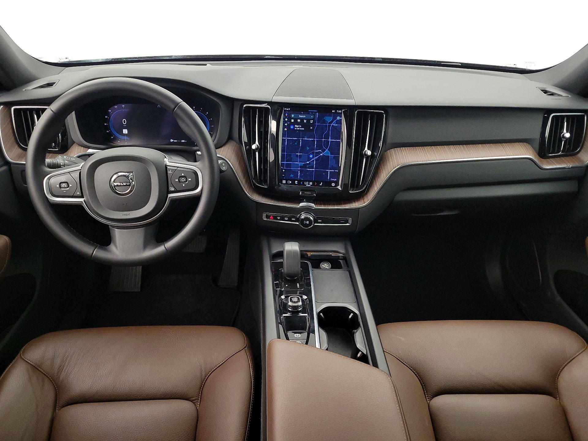 Thumbnail: 2022 Volvo XC60 - 9