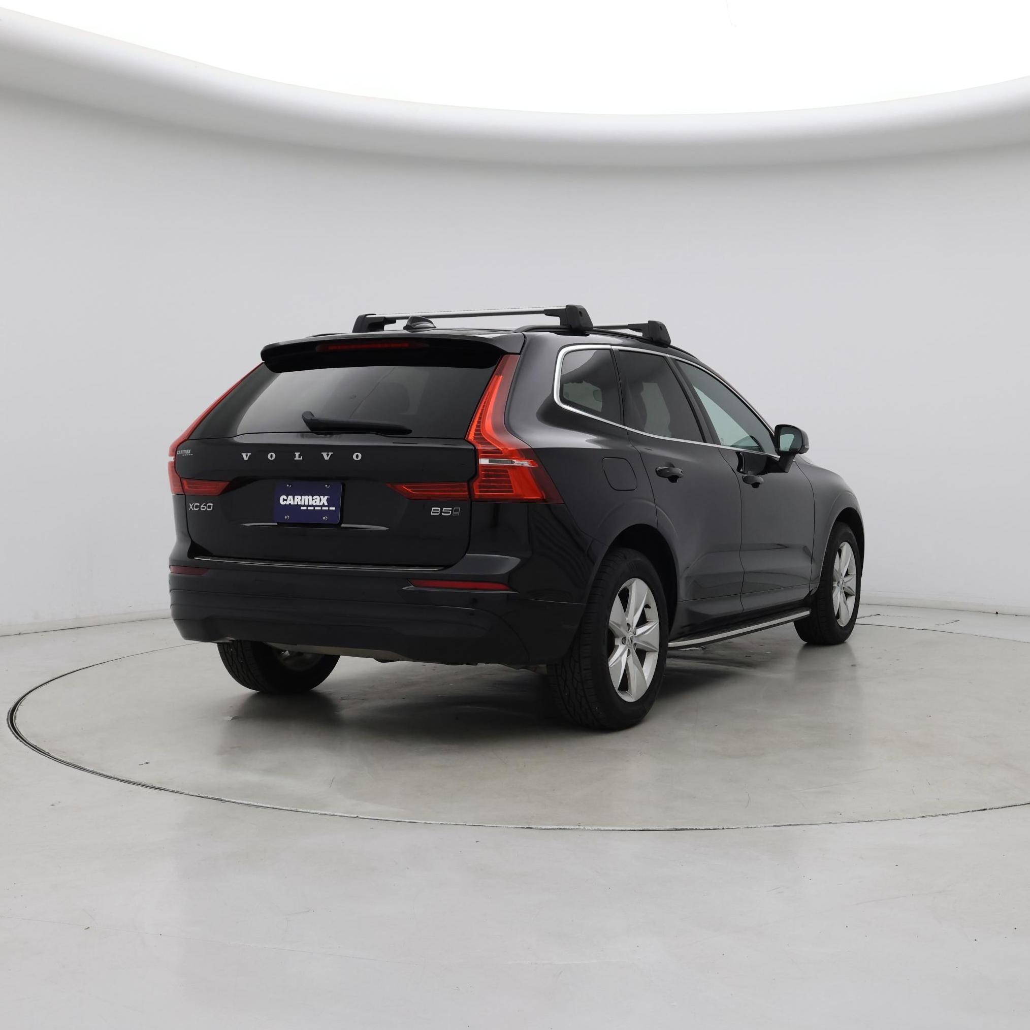 Thumbnail: 2022 Volvo XC60 - 8