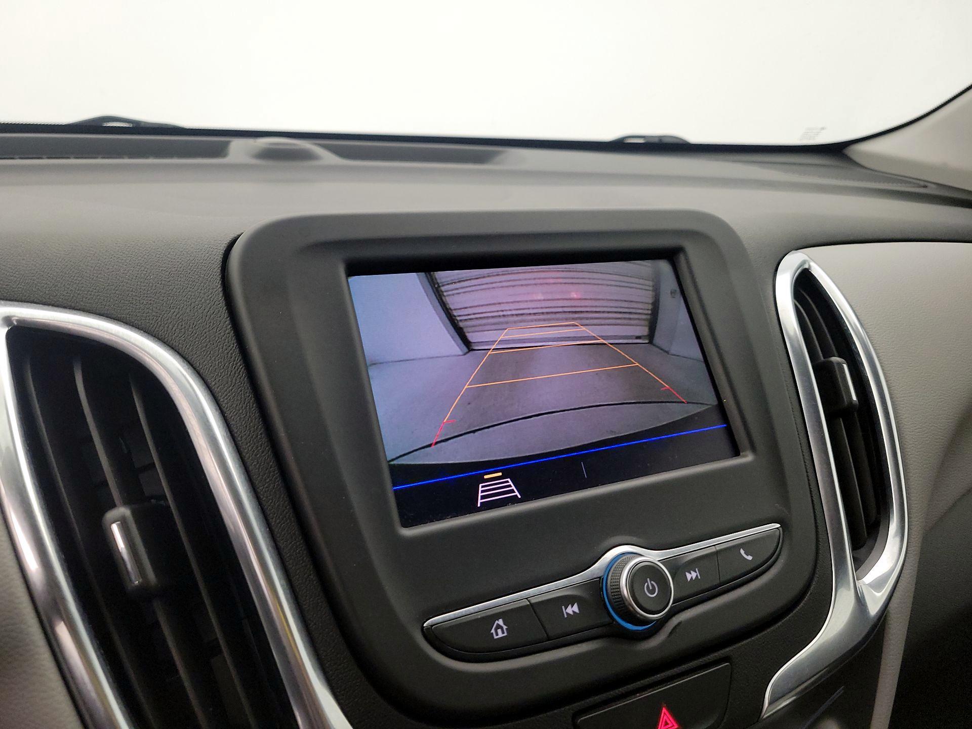 Thumbnail: 2021 Chevrolet Equinox - 14