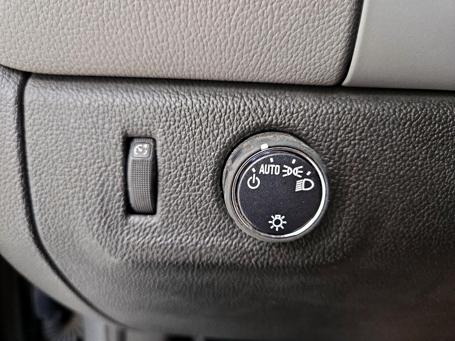 Thumbnail: 2019 Chevrolet Colorado - 13