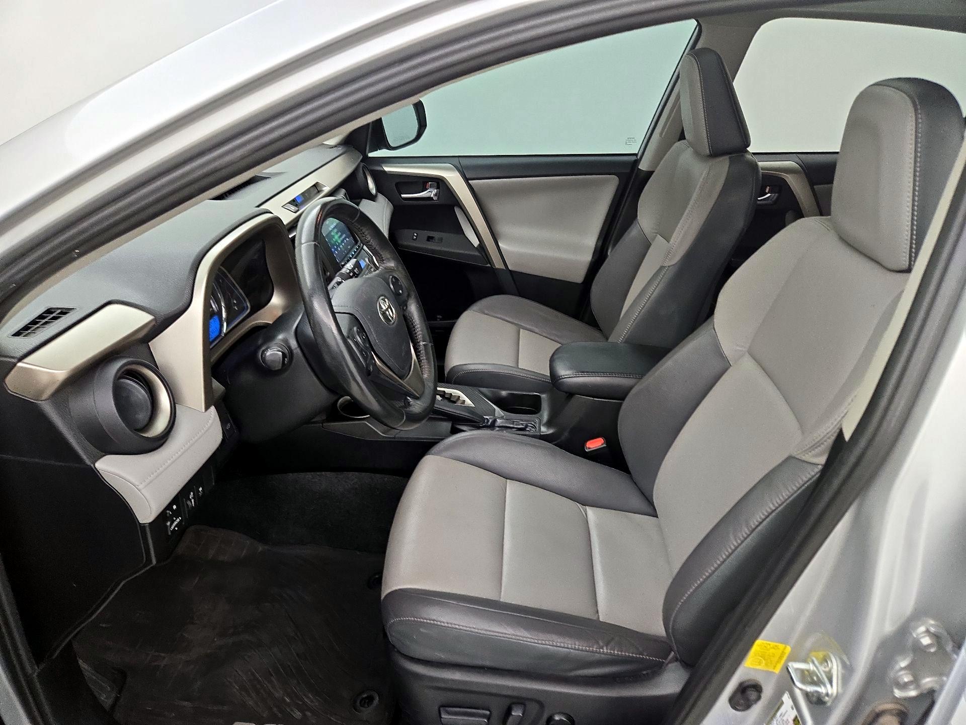 Thumbnail: 2014 Toyota RAV4 - 11