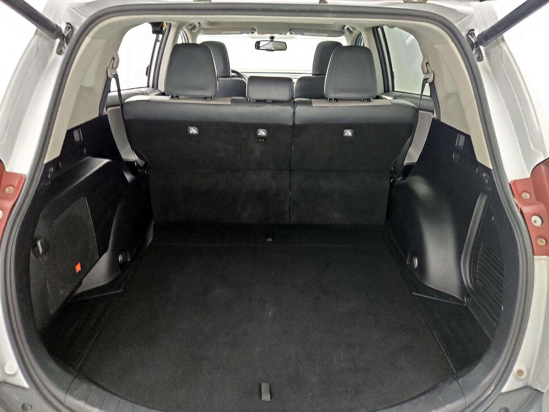 Thumbnail: 2014 Toyota RAV4 - 20