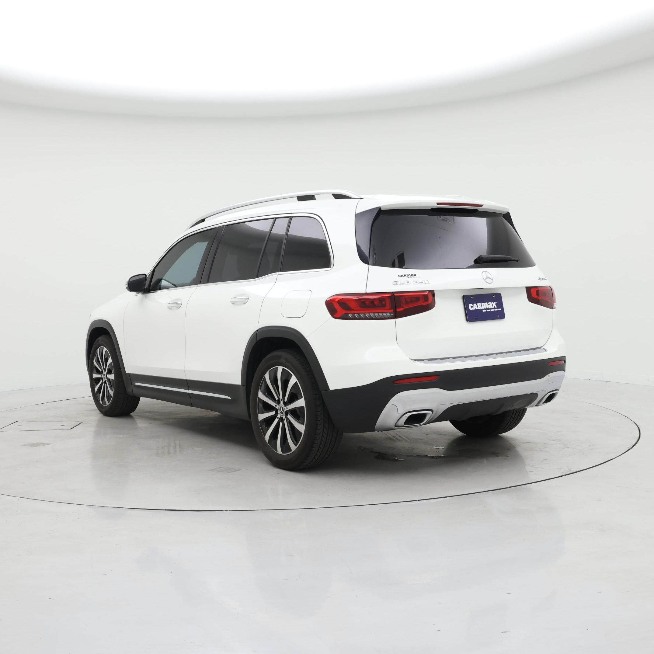 Thumbnail: 2021 Mercedes-Benz GLB - 2