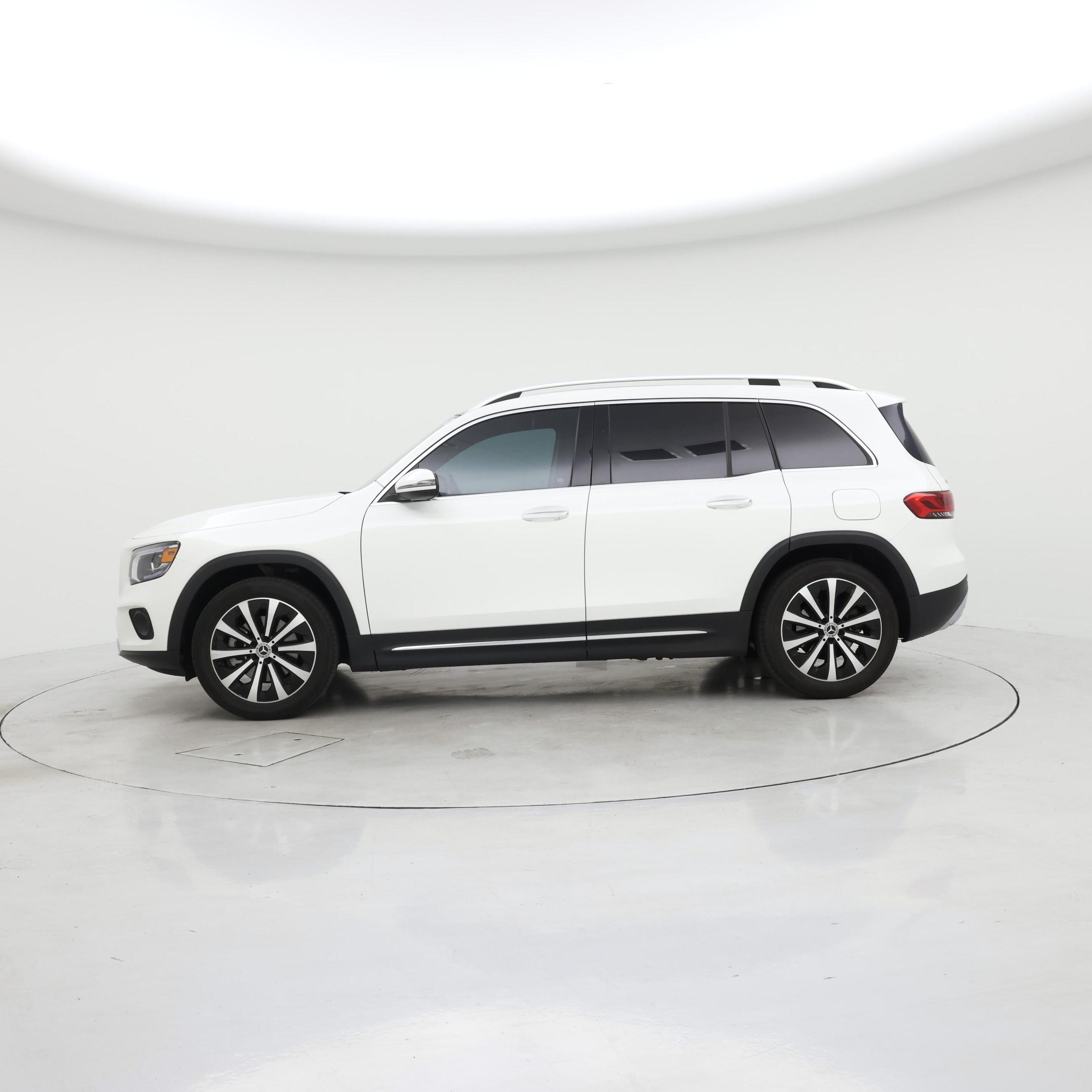 Thumbnail: 2021 Mercedes-Benz GLB - 3