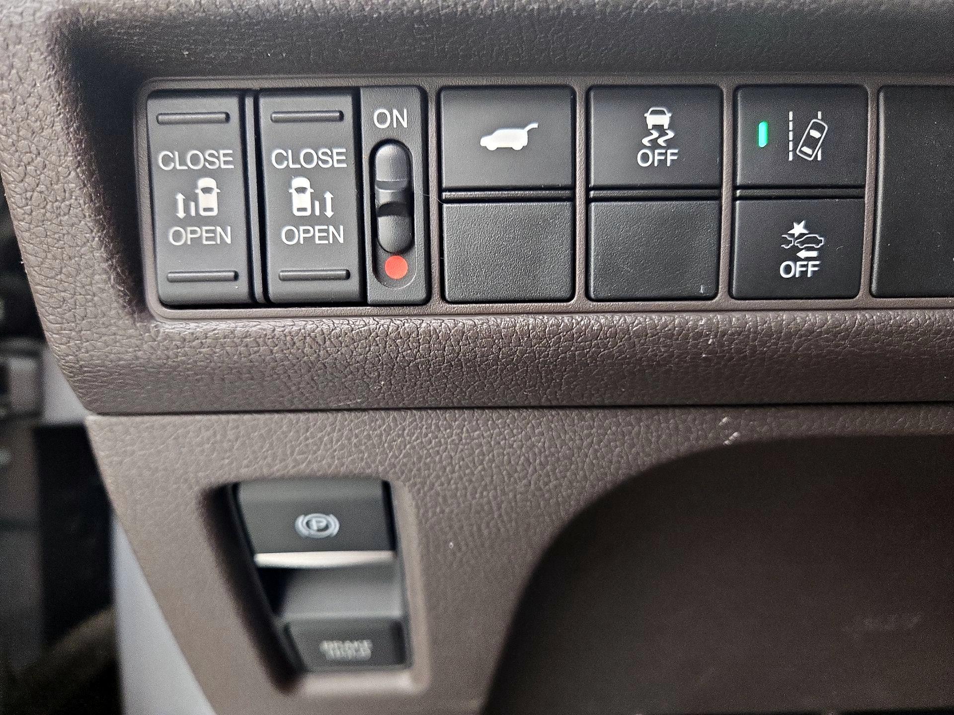 Thumbnail: 2019 Honda Odyssey - 13